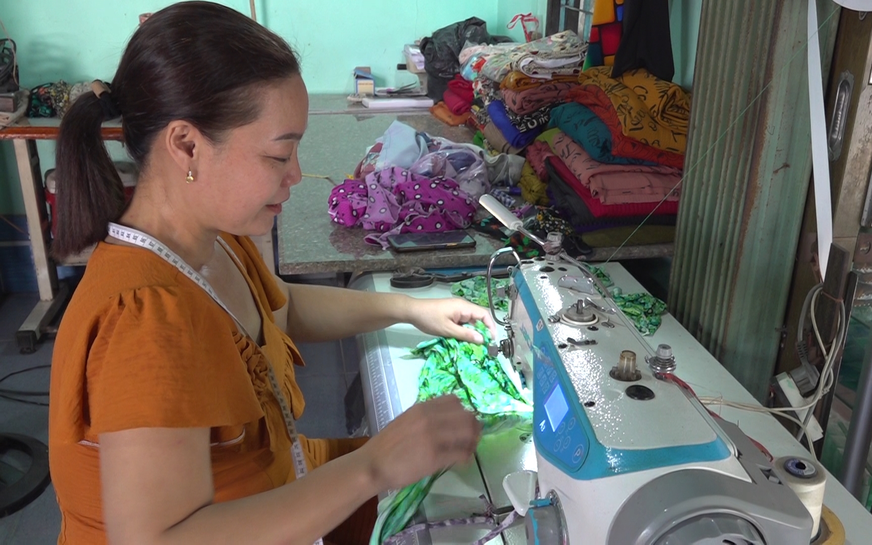NÂNG BƯỚC NGƯỜI LAO ĐỘNG: Đi làm thuê, về làm chủ