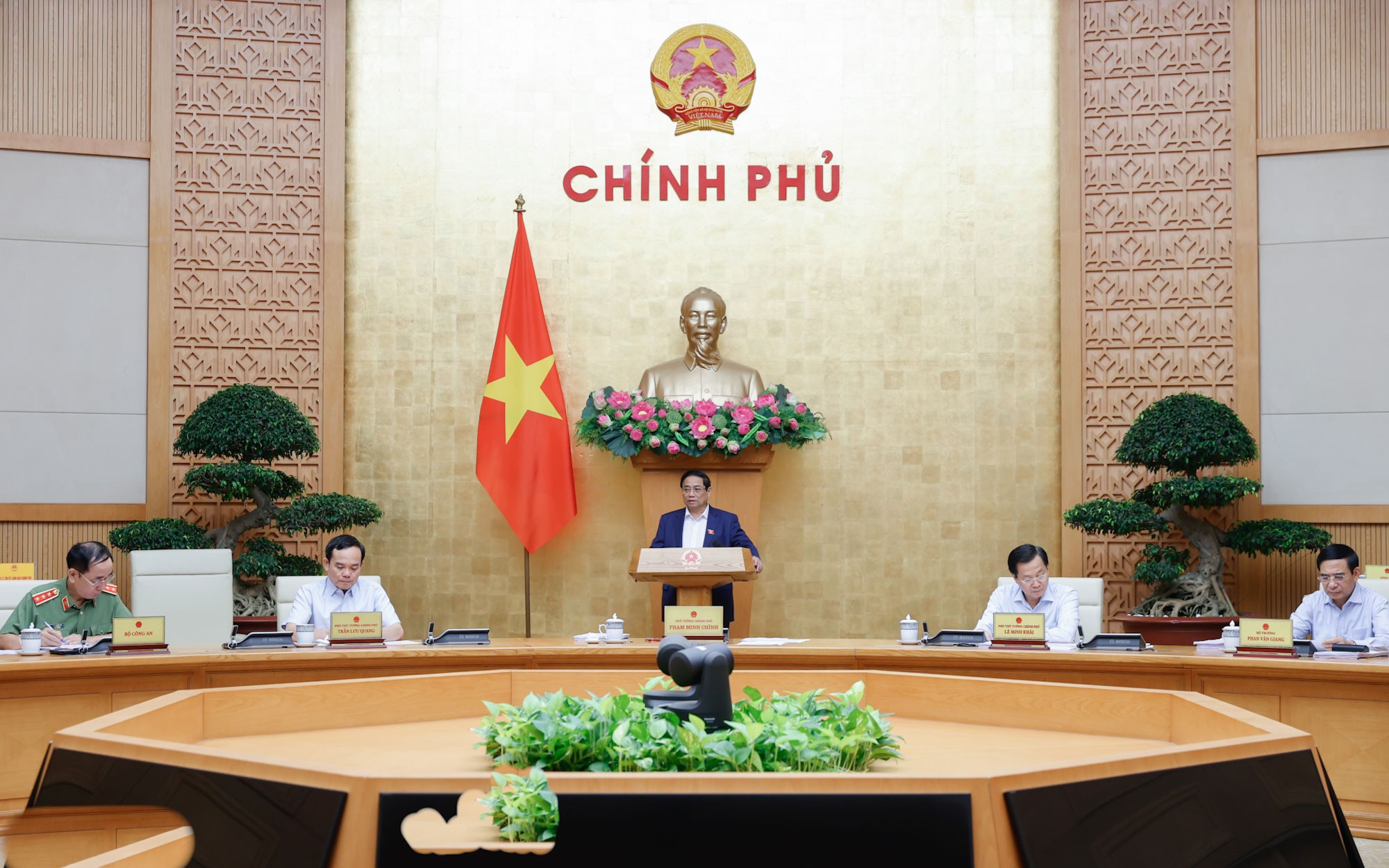 Chính sách tiền tệ ưu tiên cho tăng trưởng