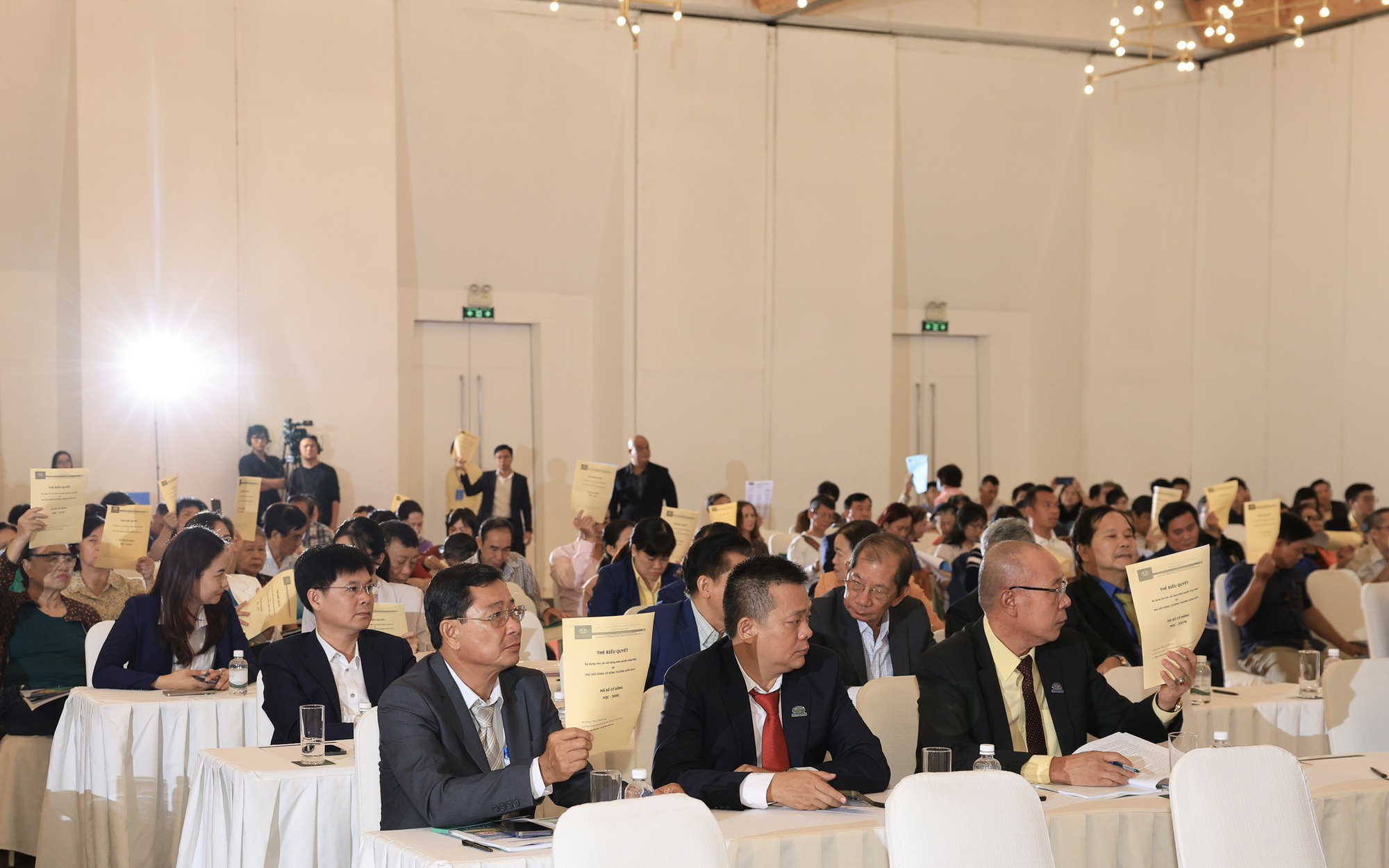 Địa ốc Hoàng Quân huy động 1.000 tỉ đồng để làm gì?