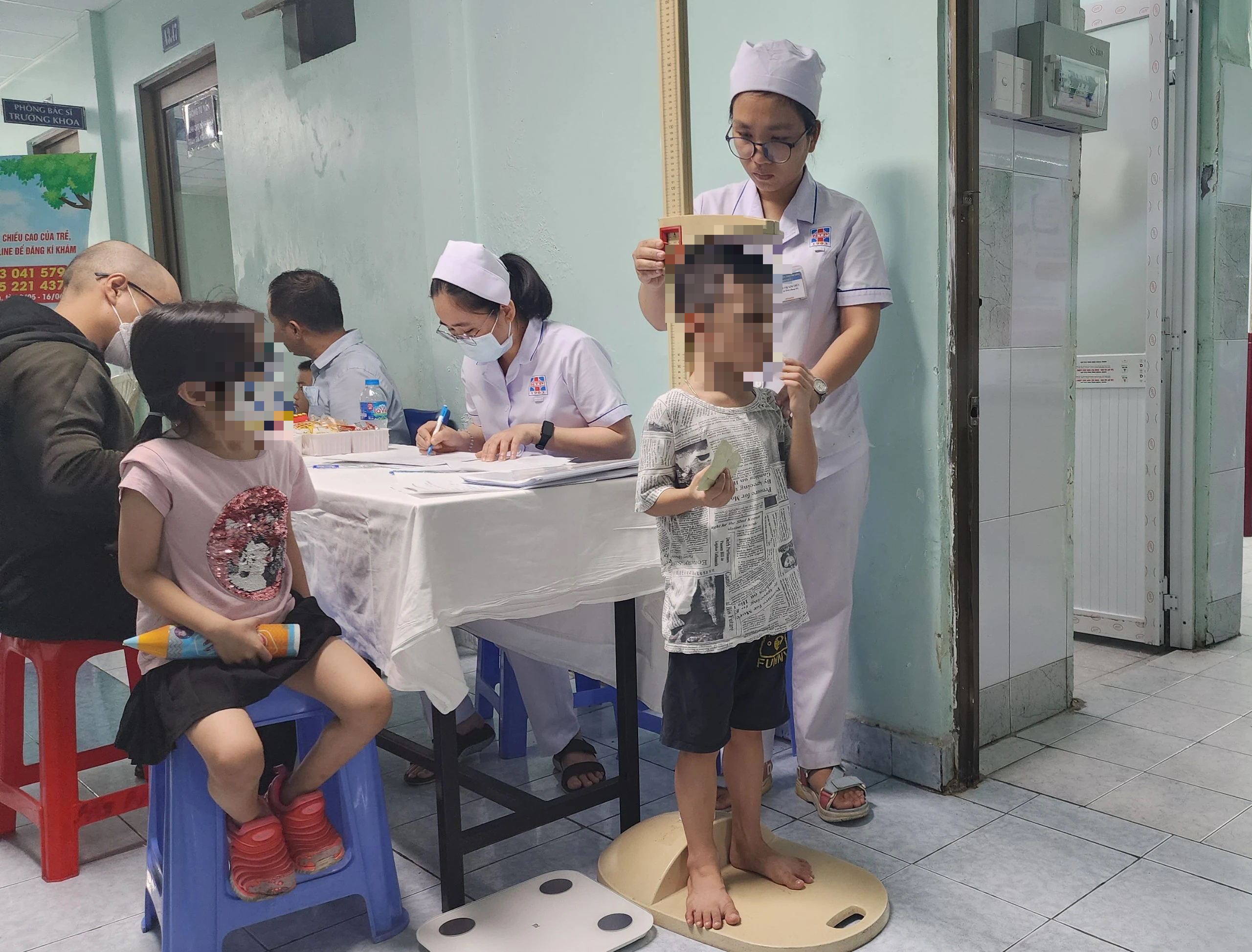 Nhiều trẻ 6-7 tuổi chỉ cao 1m- Ảnh 2.