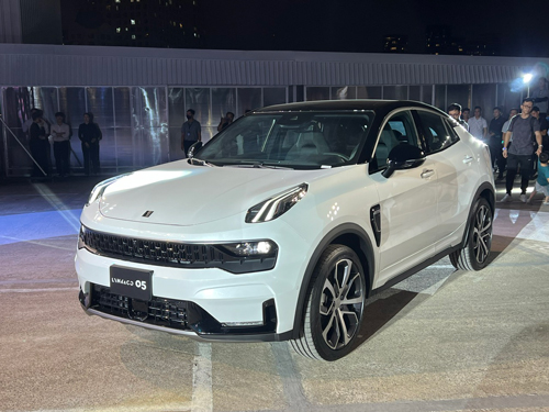 Xe Trung Quốc Lynk & Co mở b&aacute;n  tại TP HCM