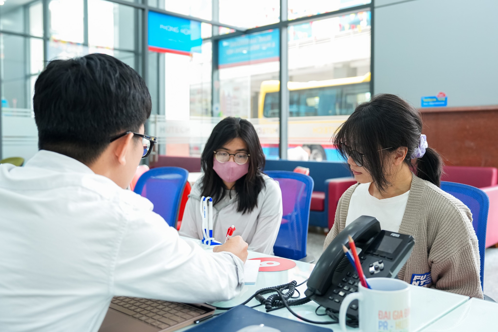 Cung cầu lao động vẫn lệch pha- Ảnh 1.