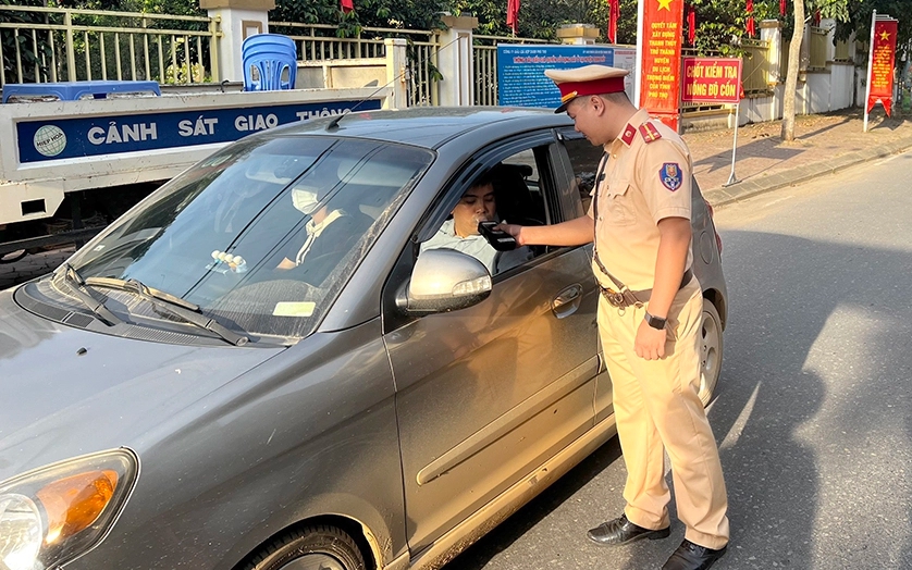 Ăn rượu nếp Tết Đoan Ngọ, thổi nồng độ cồn có lên không?