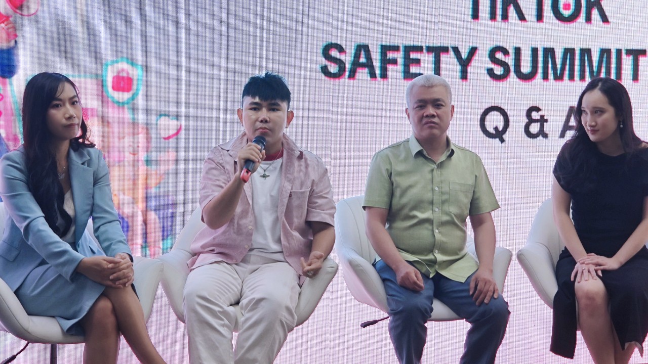 K&ecirc;nh TikTok 5 triệu người theo d&otilde;i &ldquo;bay m&agrave;u&rdquo; v&igrave; c&acirc;u n&oacute;i đ&ugrave;a qu&aacute; trớn- Ảnh 1.
