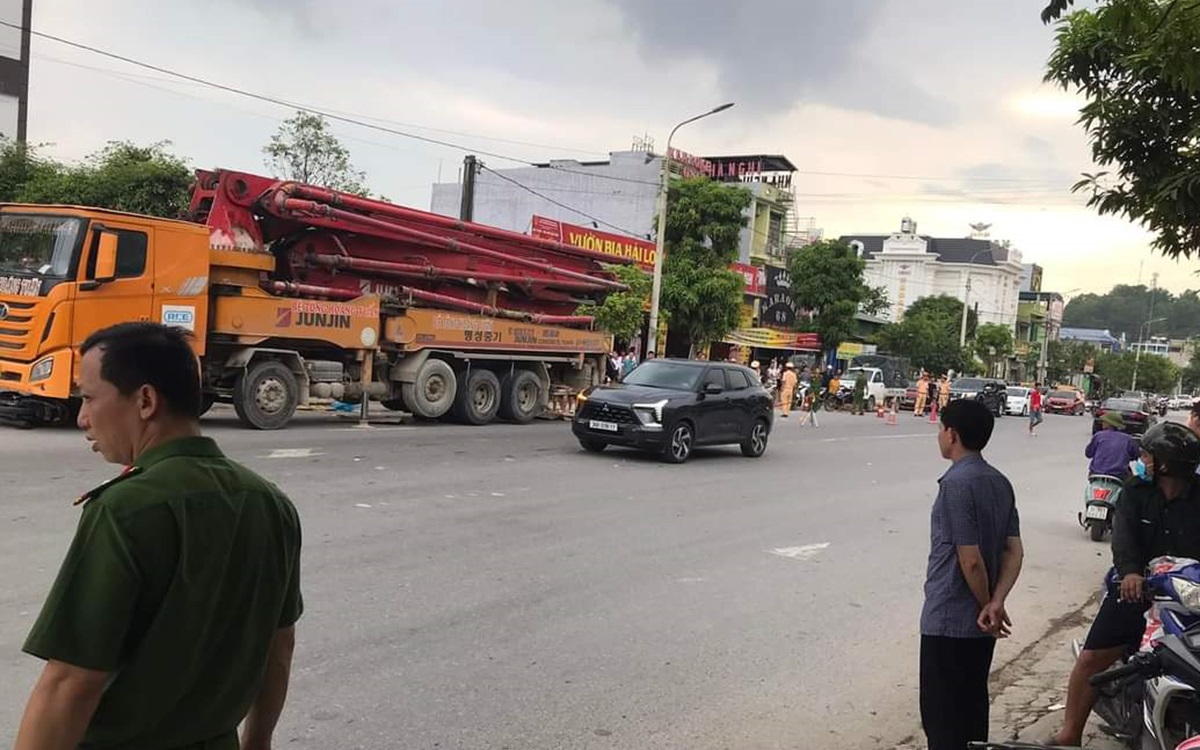 3 ông cháu bị xe tải cuốn vào gầm, 2 người tử vong