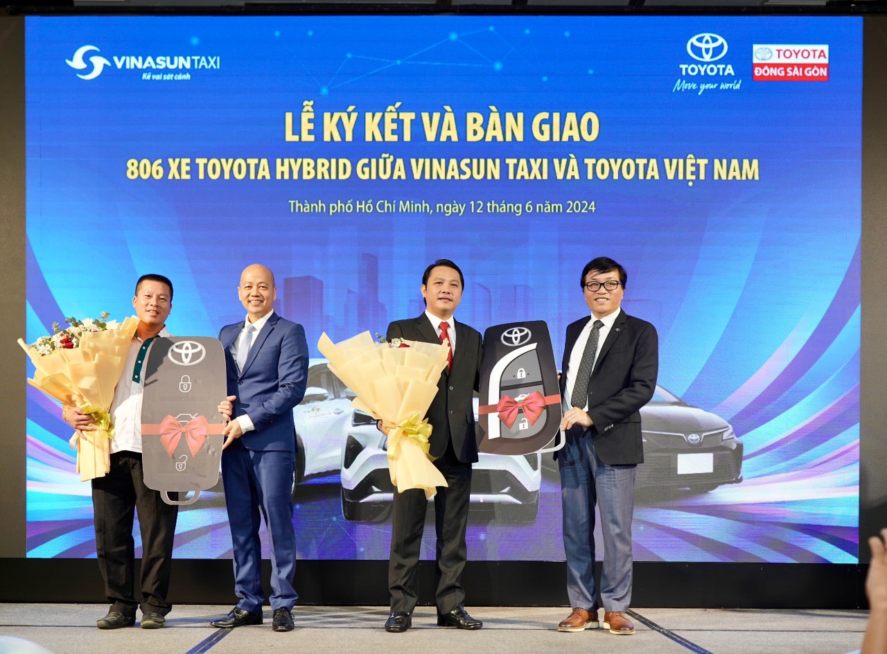 H&atilde;ng taxi đầu ti&ecirc;n đưa 806 xe Hybrid v&agrave;o hoạt động- Ảnh 1.