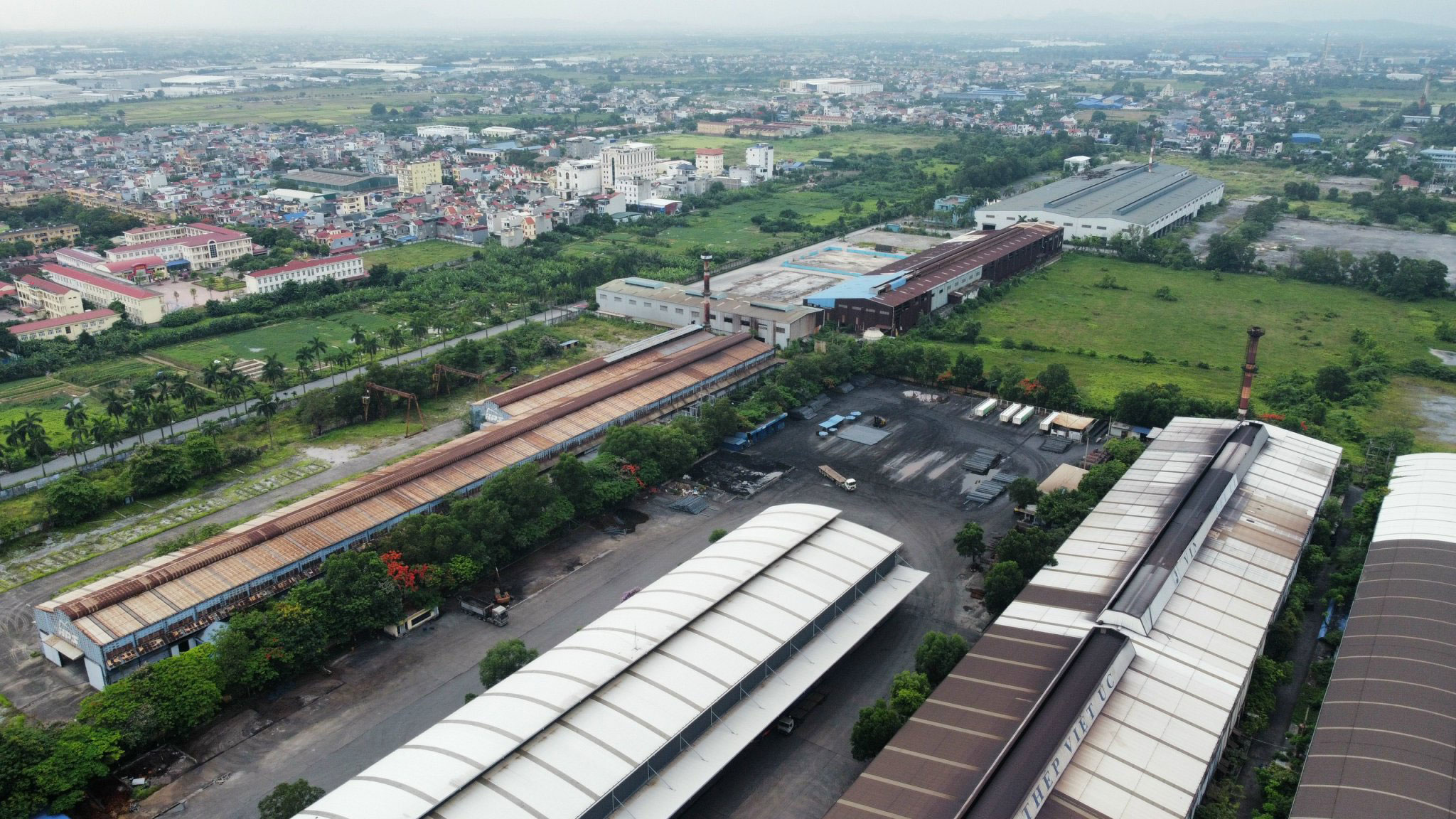 C&ocirc;ng ty CP Th&eacute;p Cửu Long được giao hơn 19,4 ha đất nhưng đ&atilde; chuyển nhượng phần lớn diện t&iacute;ch cho doanh nghiệp kh&aacute;c
