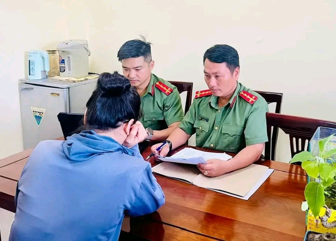Xử phạt 1 phụ nữ đưa tin sai về việc bộ h&agrave;nh của &ldquo;sư Th&iacute;ch Minh Tuệ&rdquo; ở Quảng Trị- Ảnh 1.