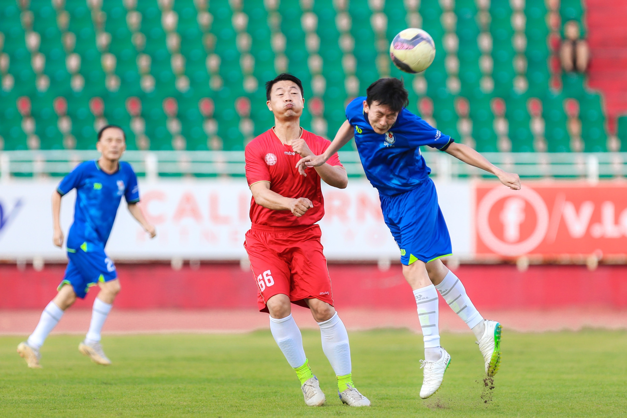 Trận b&oacute;ng &yacute; nghĩa ch&agrave;o mừng Ng&agrave;y B&aacute;o ch&iacute; c&aacute;ch mạng Việt Nam- Ảnh 5.