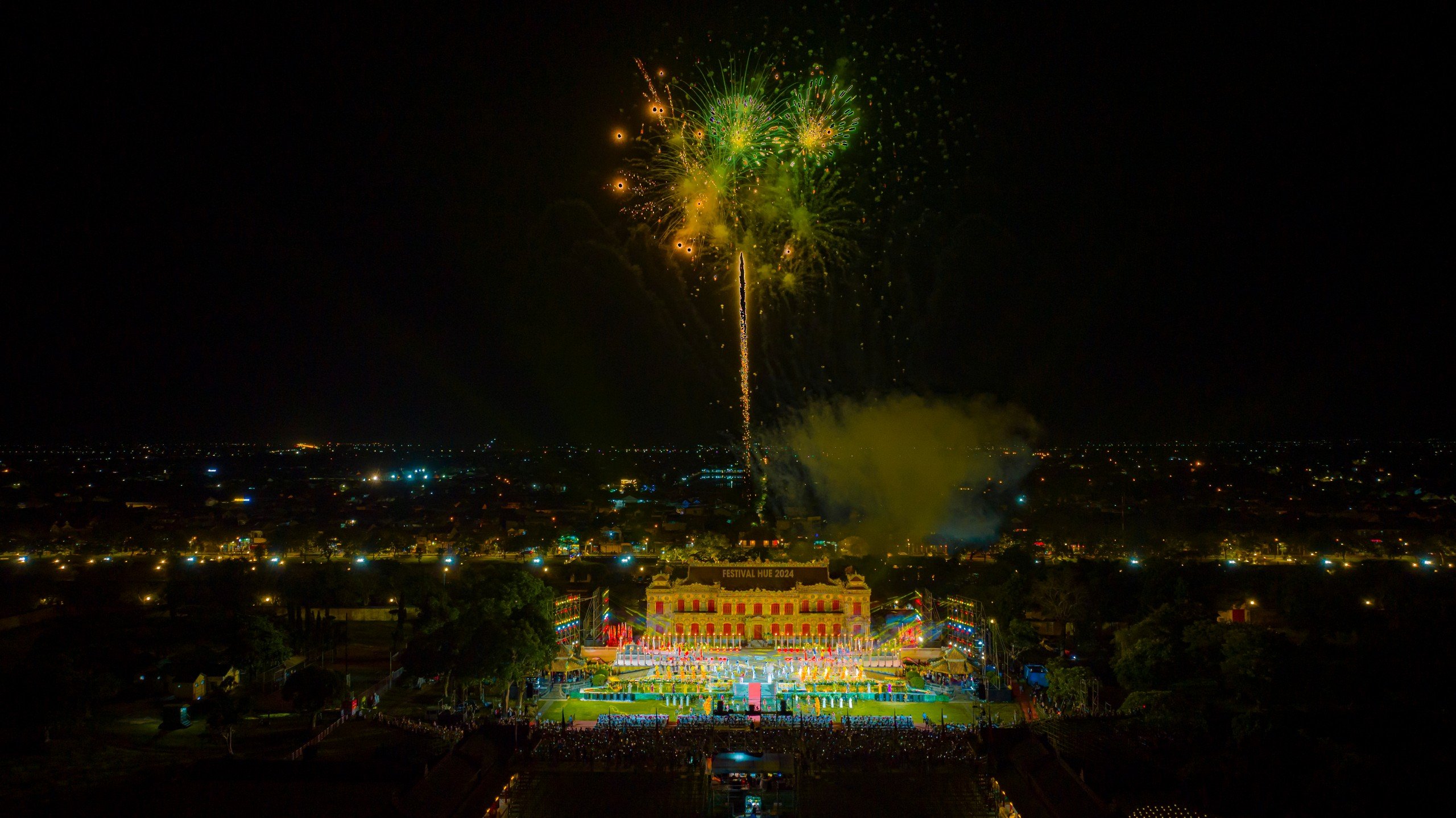 Bế mạc Festival Huế 2024: Ước vọng về một thành phố festival
- Ảnh 2.