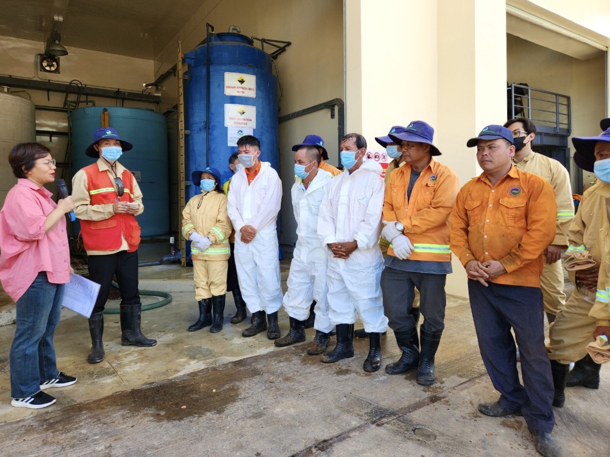VWS diễn tập ph&ograve;ng ngừa v&agrave; ứng ph&oacute; sự cố tr&agrave;n dầu, h&oacute;a chất- Ảnh 7.