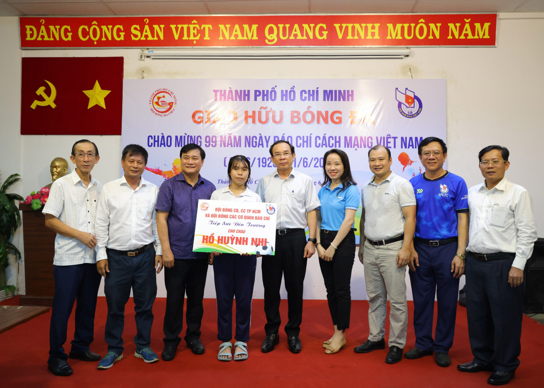 Trận b&oacute;ng &yacute; nghĩa ch&agrave;o mừng Ng&agrave;y B&aacute;o ch&iacute; c&aacute;ch mạng Việt Nam- Ảnh 19.