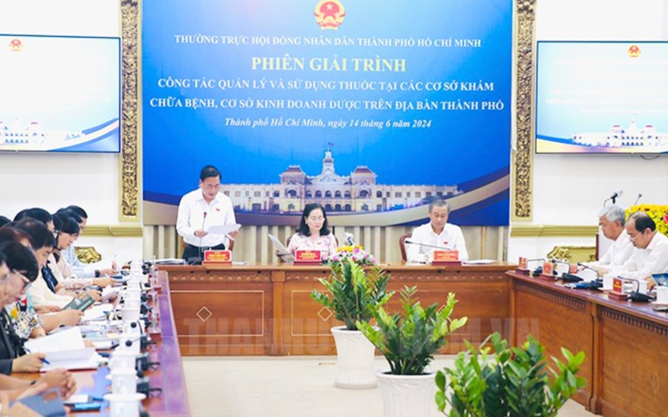 Quản l&yacute; thuốc c&ograve;n nhiều bất cập