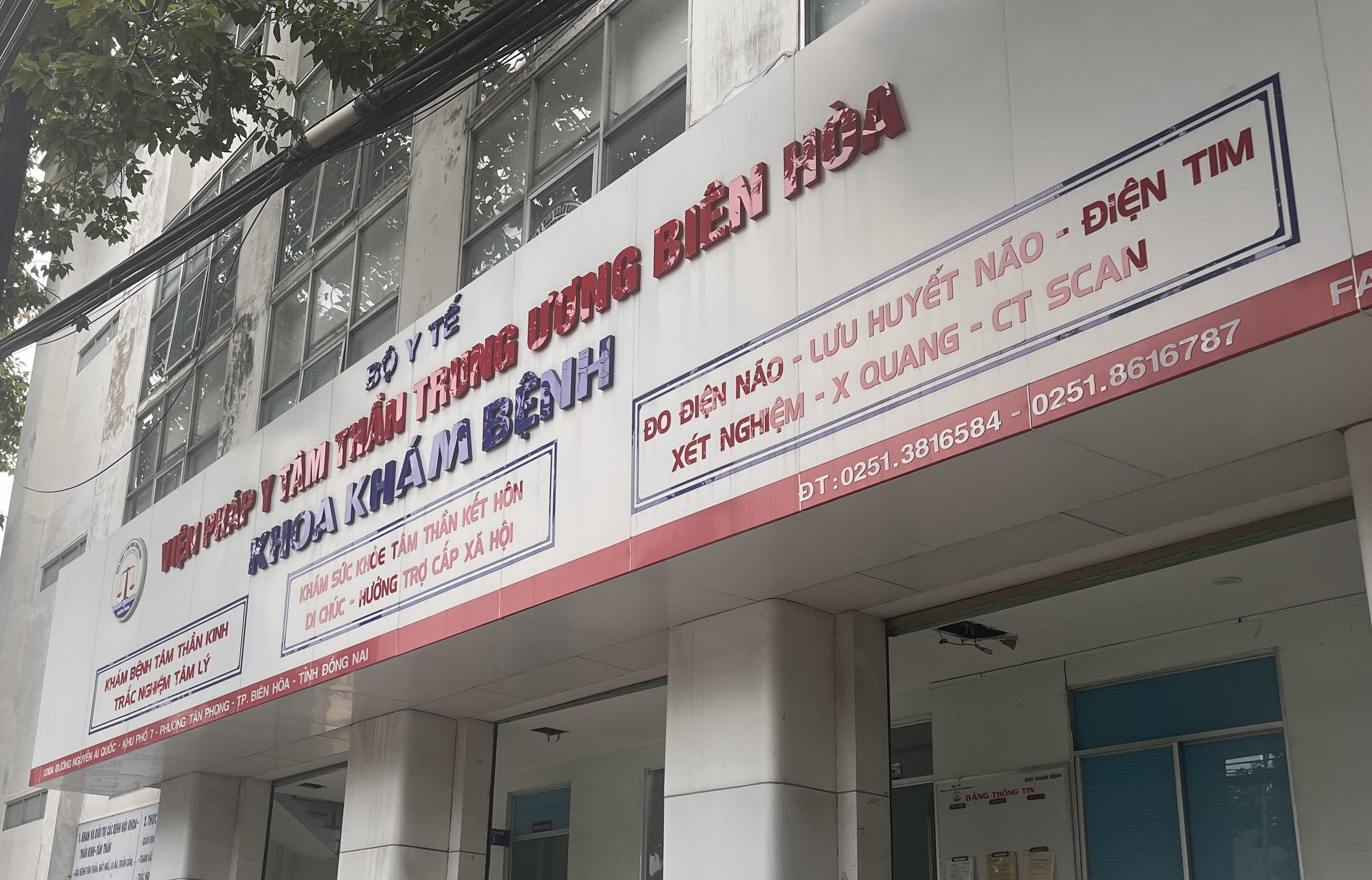 Bắt giữ nguy&ecirc;n Viện trưởng Viện Ph&aacute;p y t&acirc;m thần trung ương Bi&ecirc;n H&ograve;a- Ảnh 1.