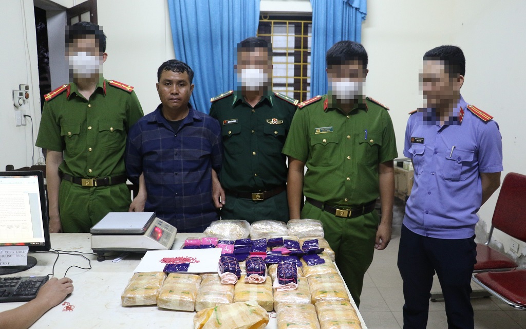 Bắt "ông trùm" đường dây ma túy xuyên quốc gia, thu 170.000 viên ma túy
