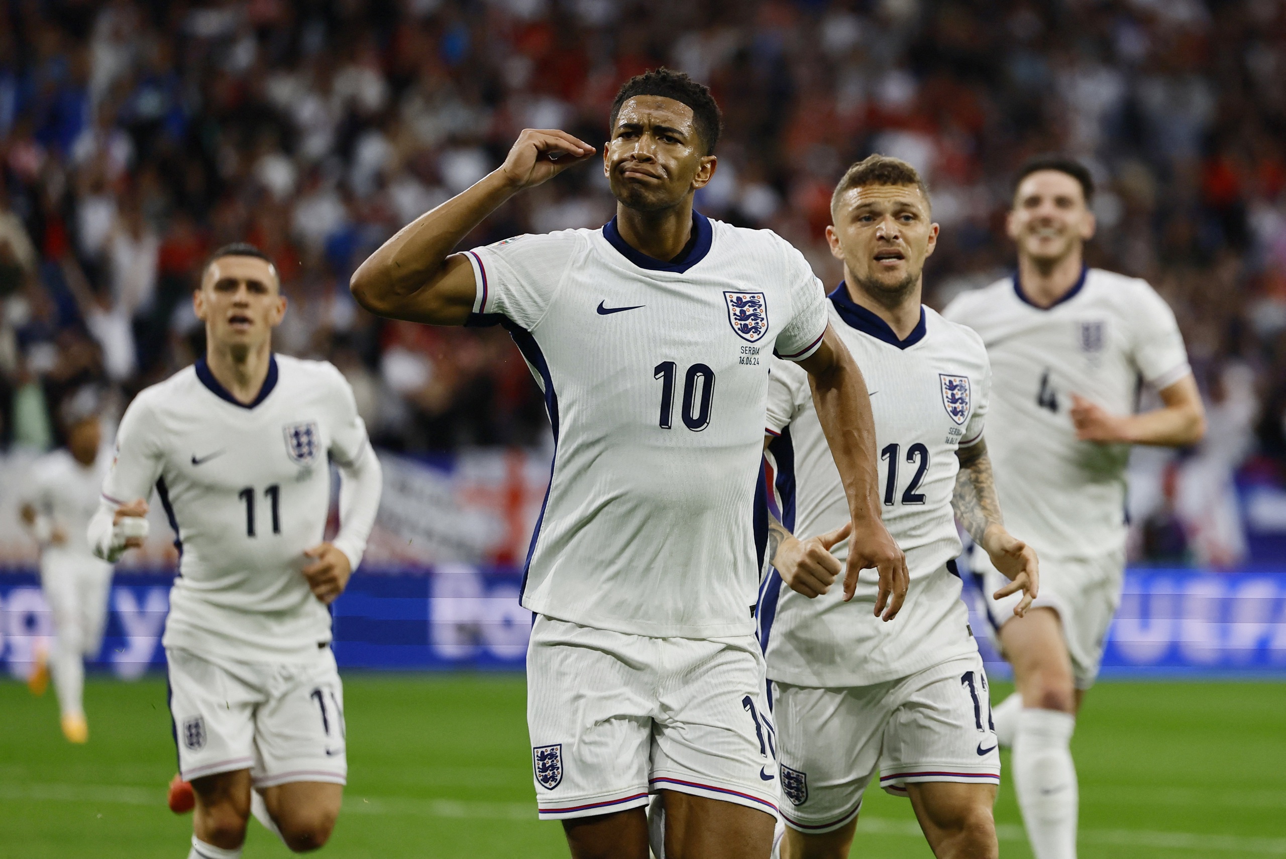 Euro 2024: Sao 150 triệu bảng Jude Bellingham tỏa s&aacute;ng, tuyển Anh đ&aacute;nh bại Serbia- Ảnh 3.