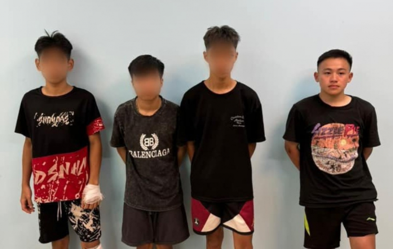 Bắt khẩn cấp nam thanh niên lạng lách, đánh võng trên cầu Nhật Tân- Ảnh 1.