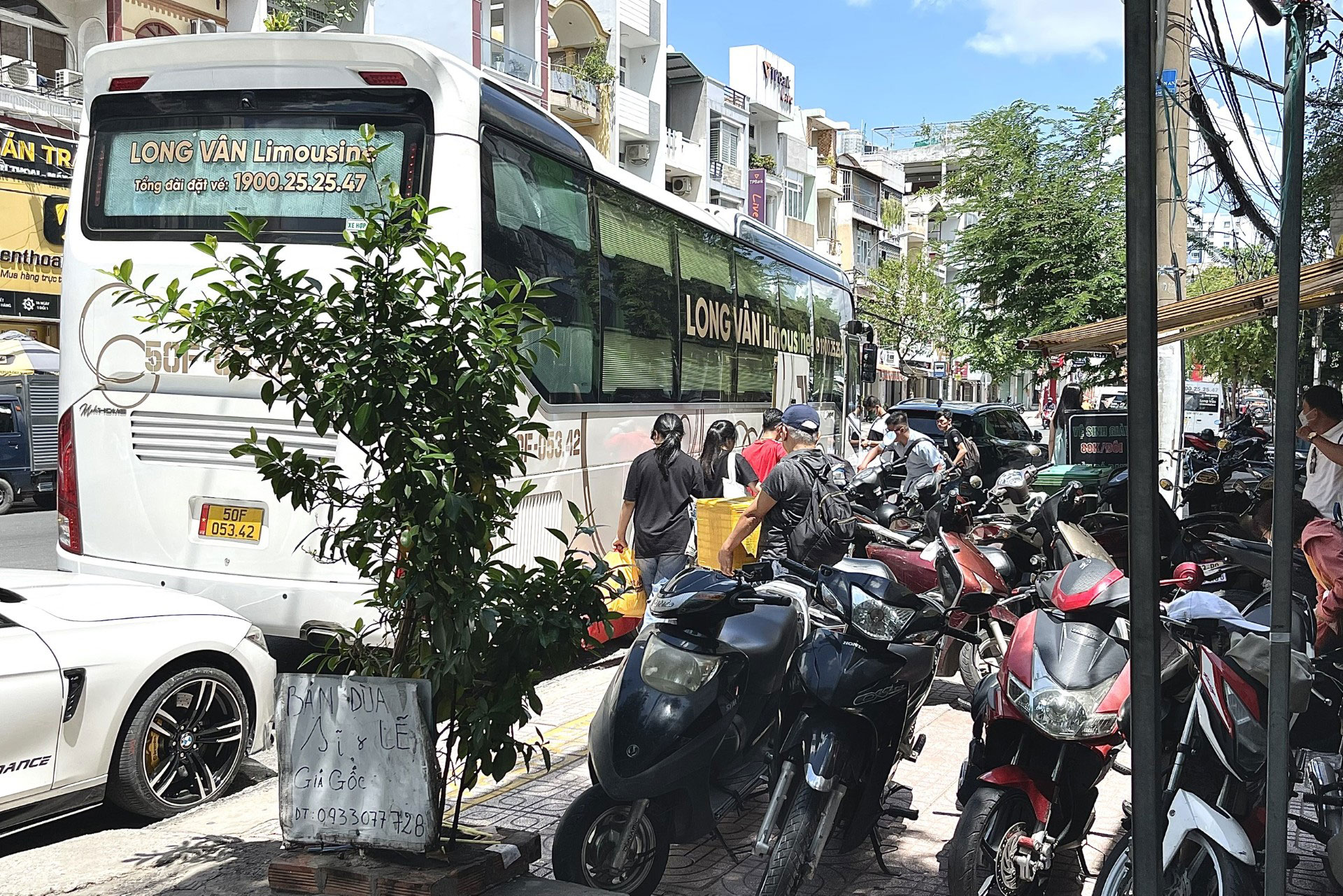 Nhà xe Long Vân đón khách tùy tiện ở phường 26, quận Bình Thạnh