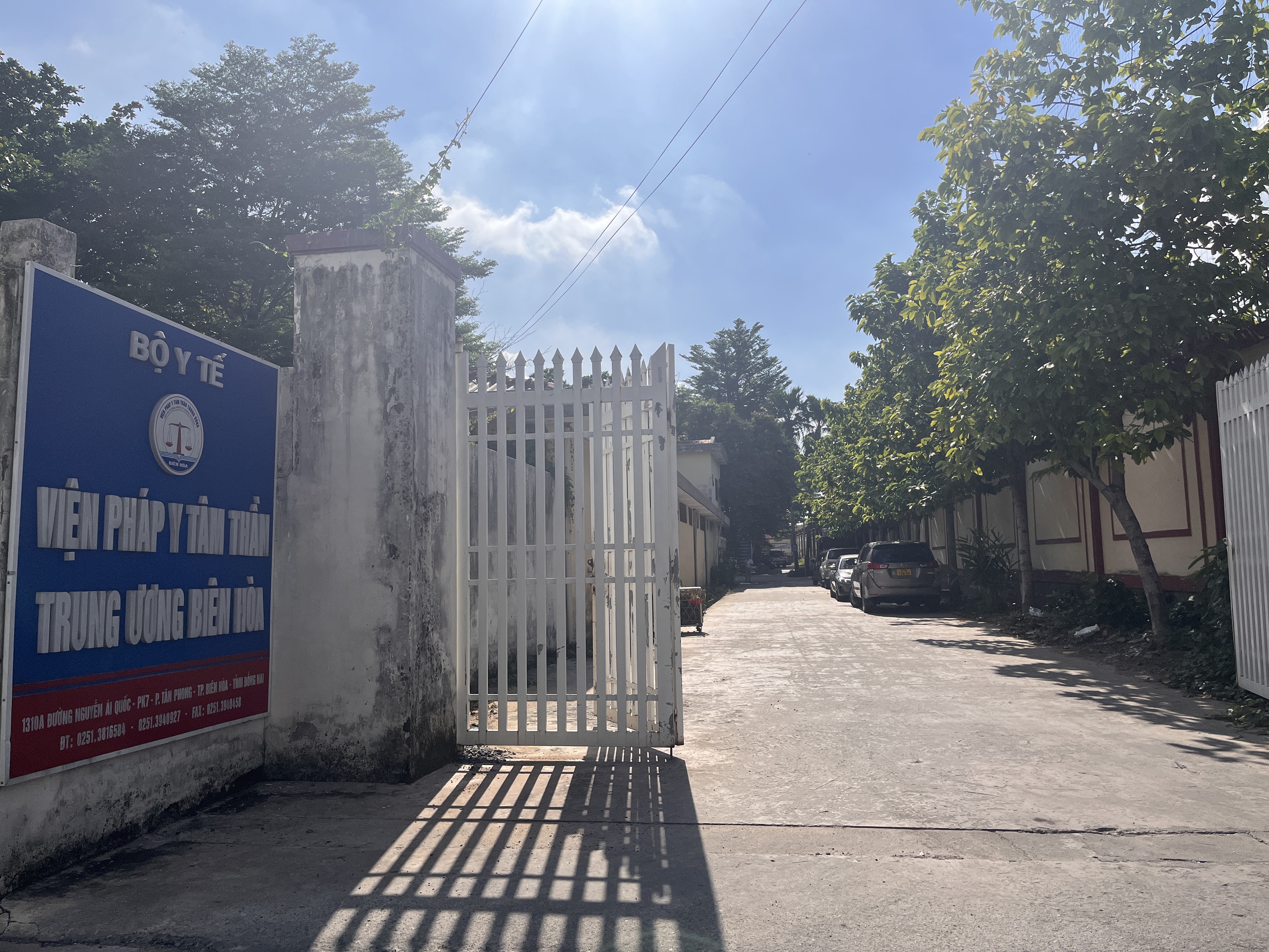 Công an vẫn đang có mặt ở Viện Pháp y tâm thần Trung ương Biên Hòa- Ảnh 1.