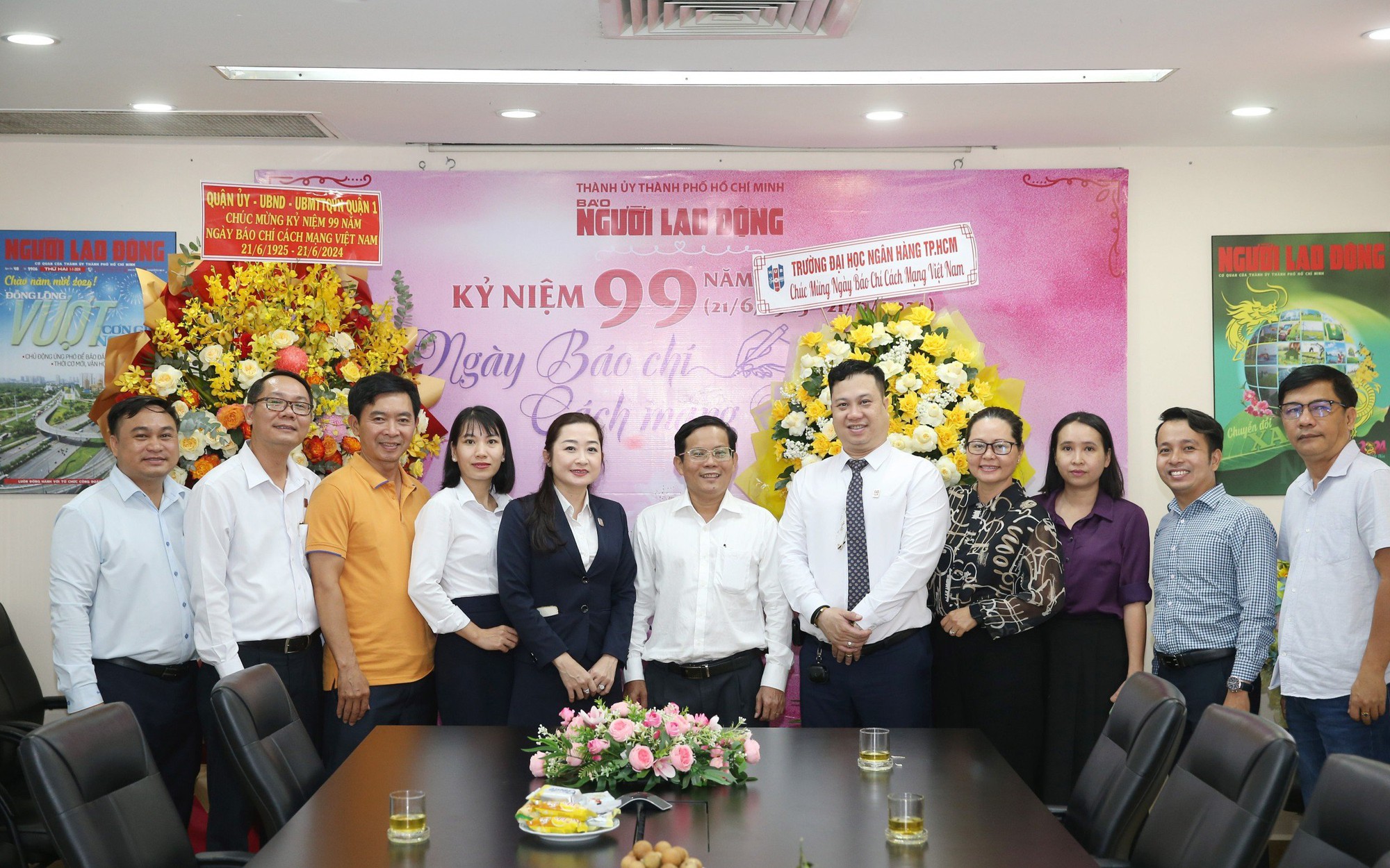B&aacute;o Người Lao Động tiếp tục nhận nhiều t&igrave;nh cảm từ c&aacute;c cơ quan, đơn vị