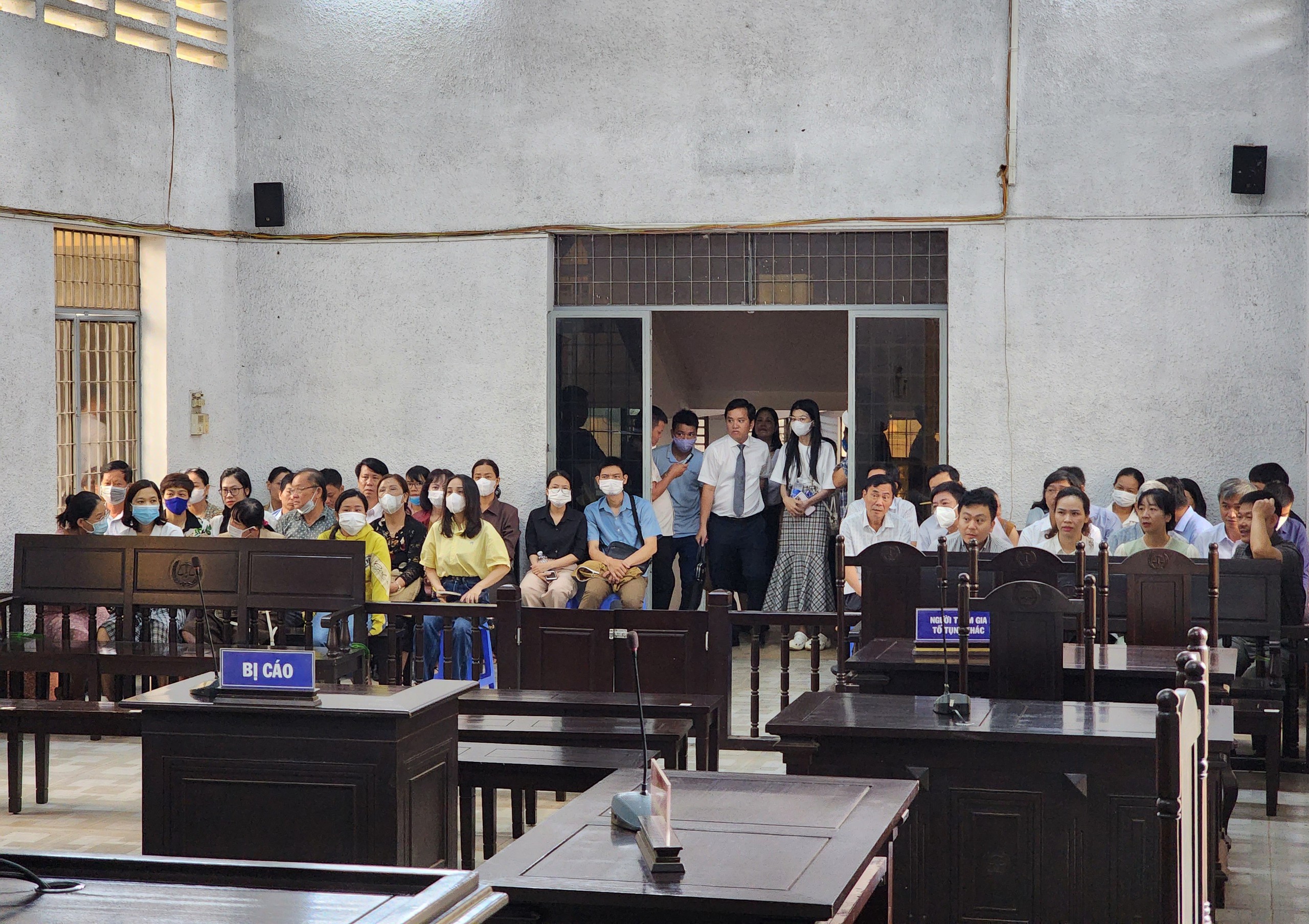 Cựu Gi&aacute;m đốc CDC Đắk Lắk kh&ocirc;ng thừa nhận việc nhận hoa hồng Việt &Aacute;- Ảnh 1.