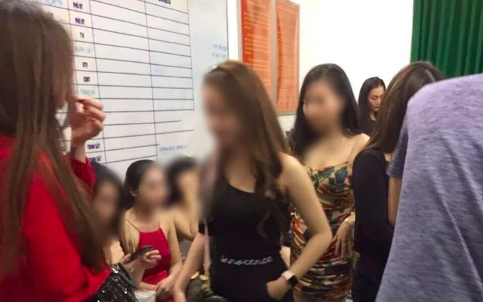 Quán bar Phương Lâm bán ma tuý công khai cho các dân chơi