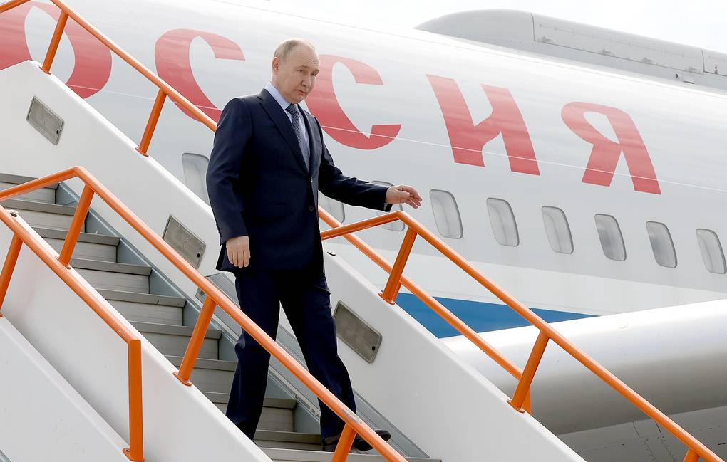 Nhà lãnh đạo Kim Jong-un đón Tổng thống Putin ở sân bay lúc 3 giờ sáng- Ảnh 2.