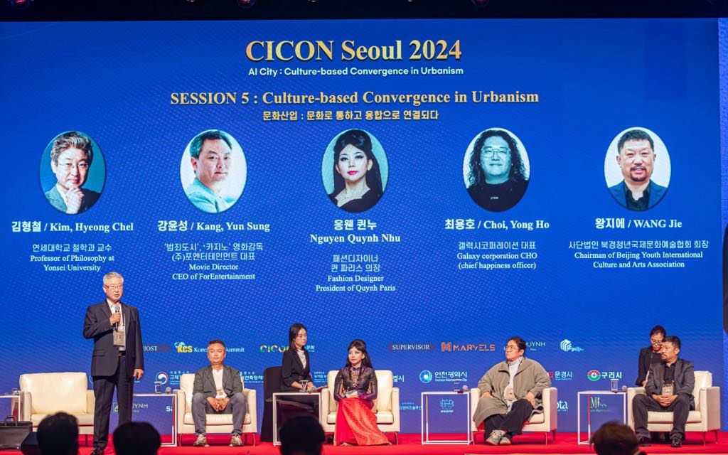 NTK Quỳnh Paris nhận giải thưởng CICON 2024 và trình diễn BST độc đáo
