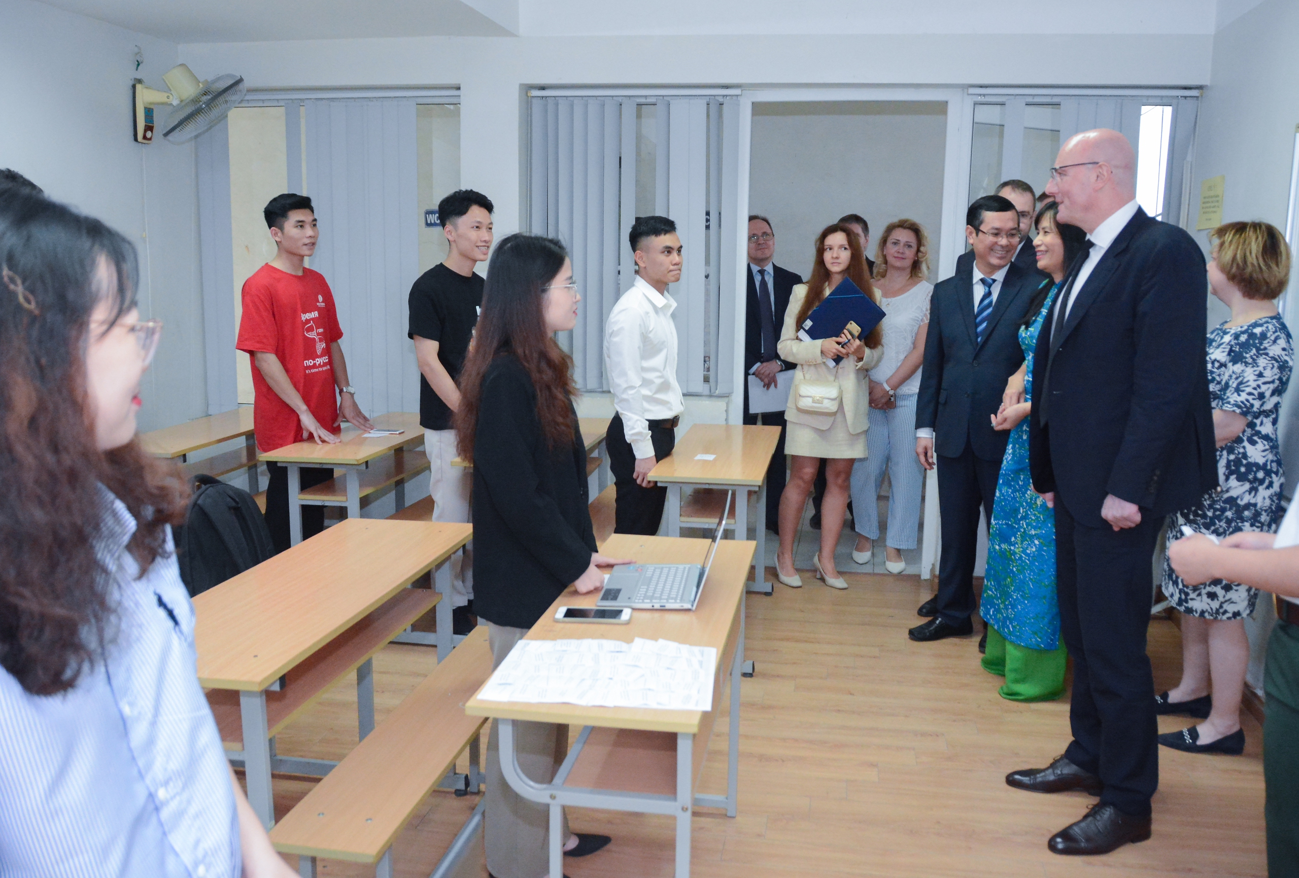 "Ở Việt Nam có rất nhiều người yêu mến Liên Xô, yêu mến nước Nga"- Ảnh 3.