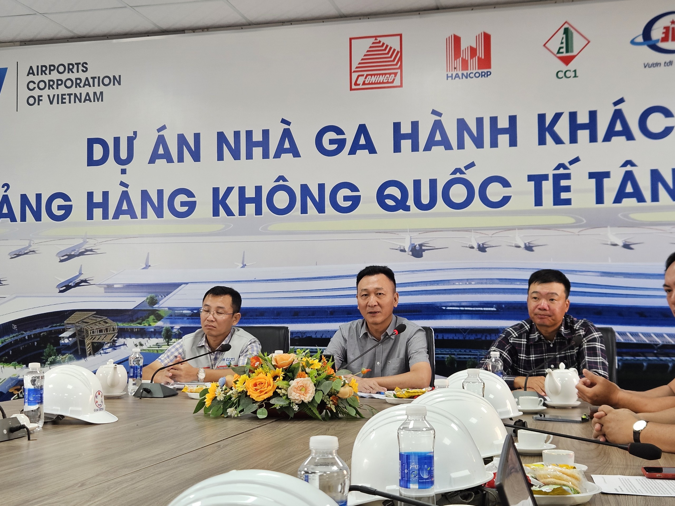 Cận cảnh tiến độ nh&agrave; ga T3 T&acirc;n Sơn Nhất- Ảnh 1.
