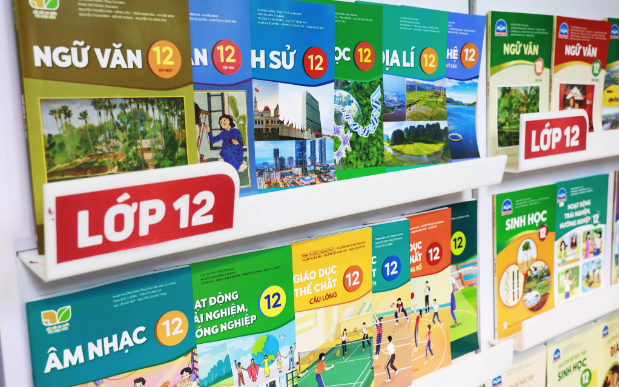 Giá sách giáo khoa giảm từ 9,6-11,2% trong năm học 2024-2025