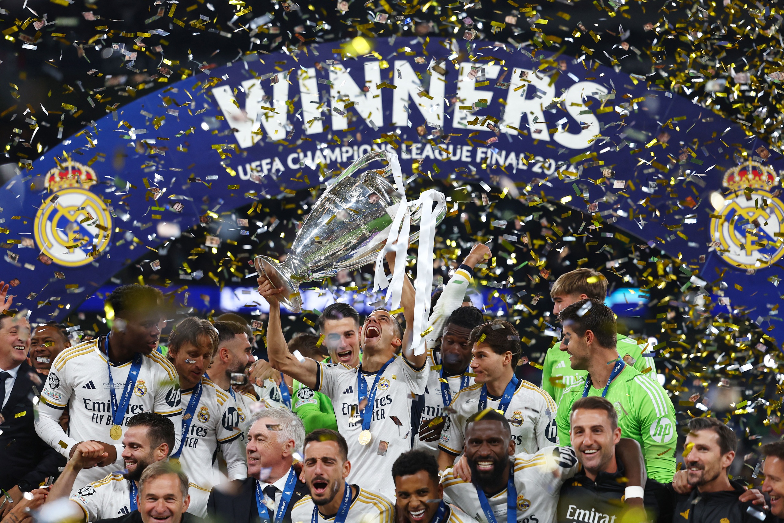 HLV Carlo Ancelotti: "Real Madrid lu&ocirc;n khao kh&aacute;t chiến thắng"- Ảnh 9.