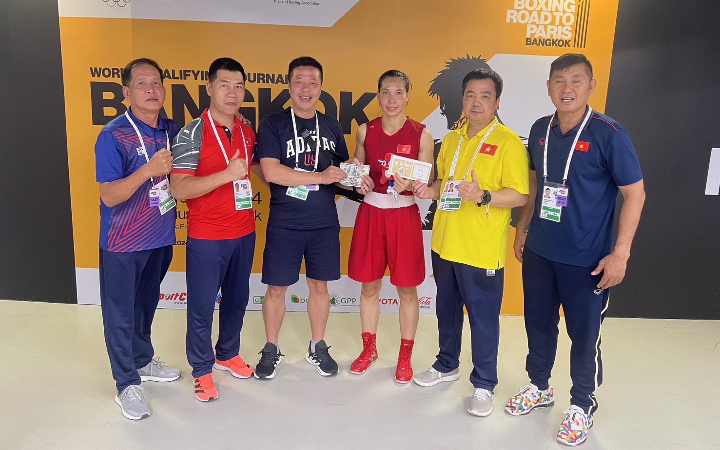 Nữ võ sĩ người dân tộc Tày Hà Thị Linh giành vé tham dự Olympic Paris
