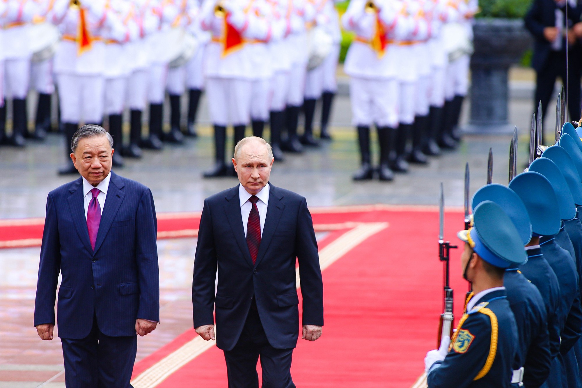 Chủ tịch nước T&ocirc; L&acirc;m chủ tr&igrave; lễ đ&oacute;n ch&iacute;nh thức Tổng thống Nga Vladimir Putin- Ảnh 1.