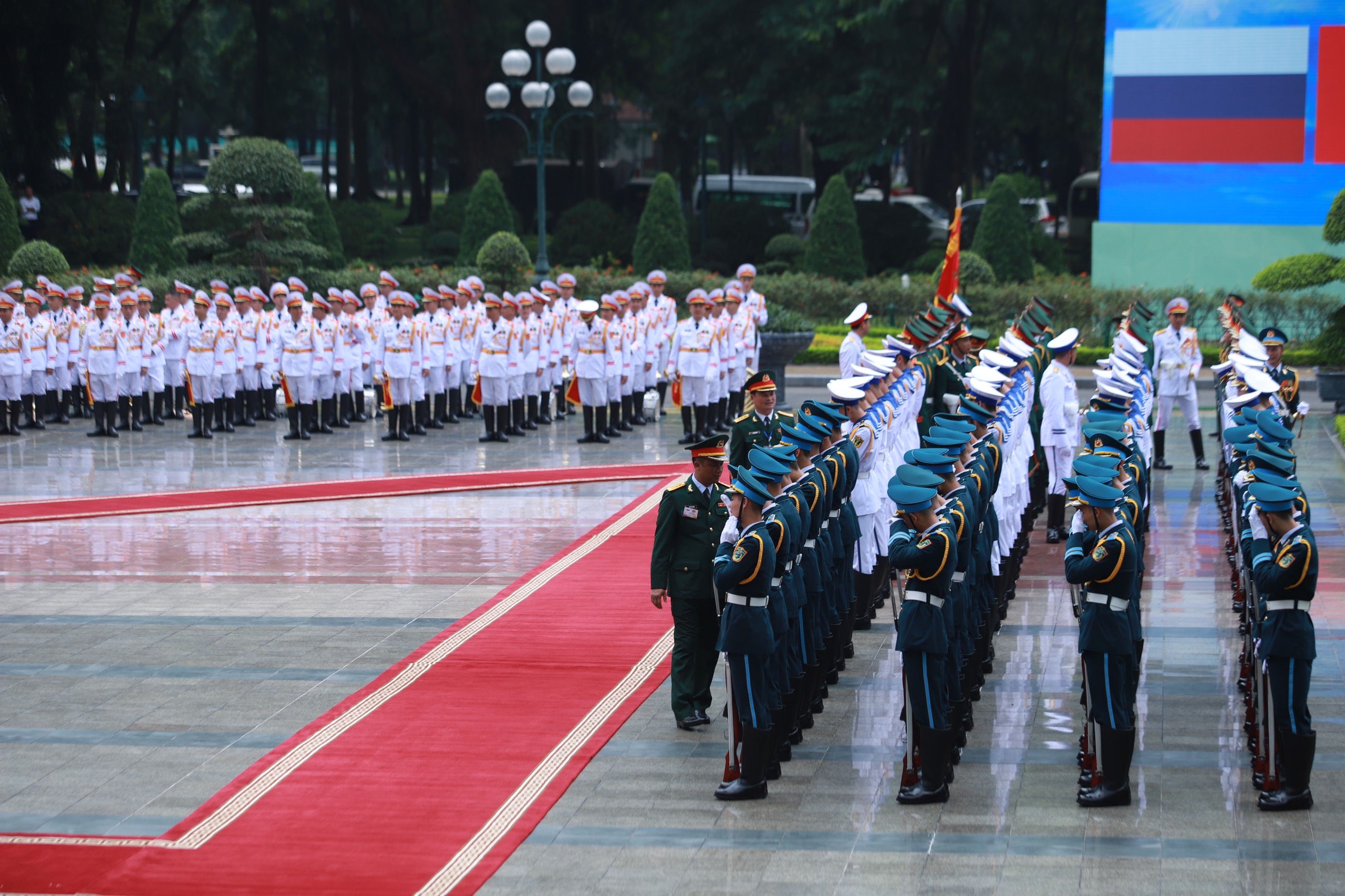 Phủ Chủ tịch trước lễ đ&oacute;n Tổng thống Nga Putin- Ảnh 10.