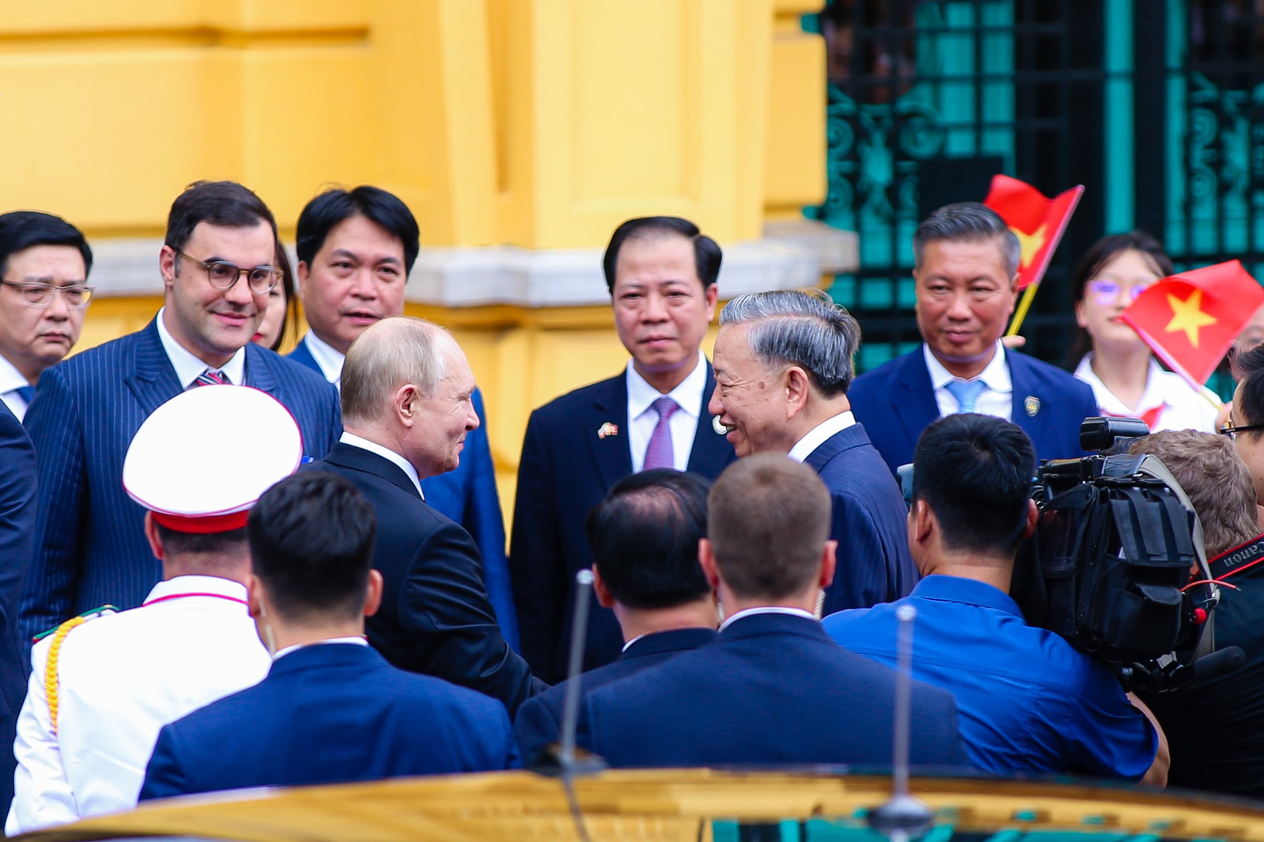 Chủ tịch nước T&ocirc; L&acirc;m chủ tr&igrave; lễ đ&oacute;n ch&iacute;nh thức Tổng thống Nga Vladimir Putin- Ảnh 5.