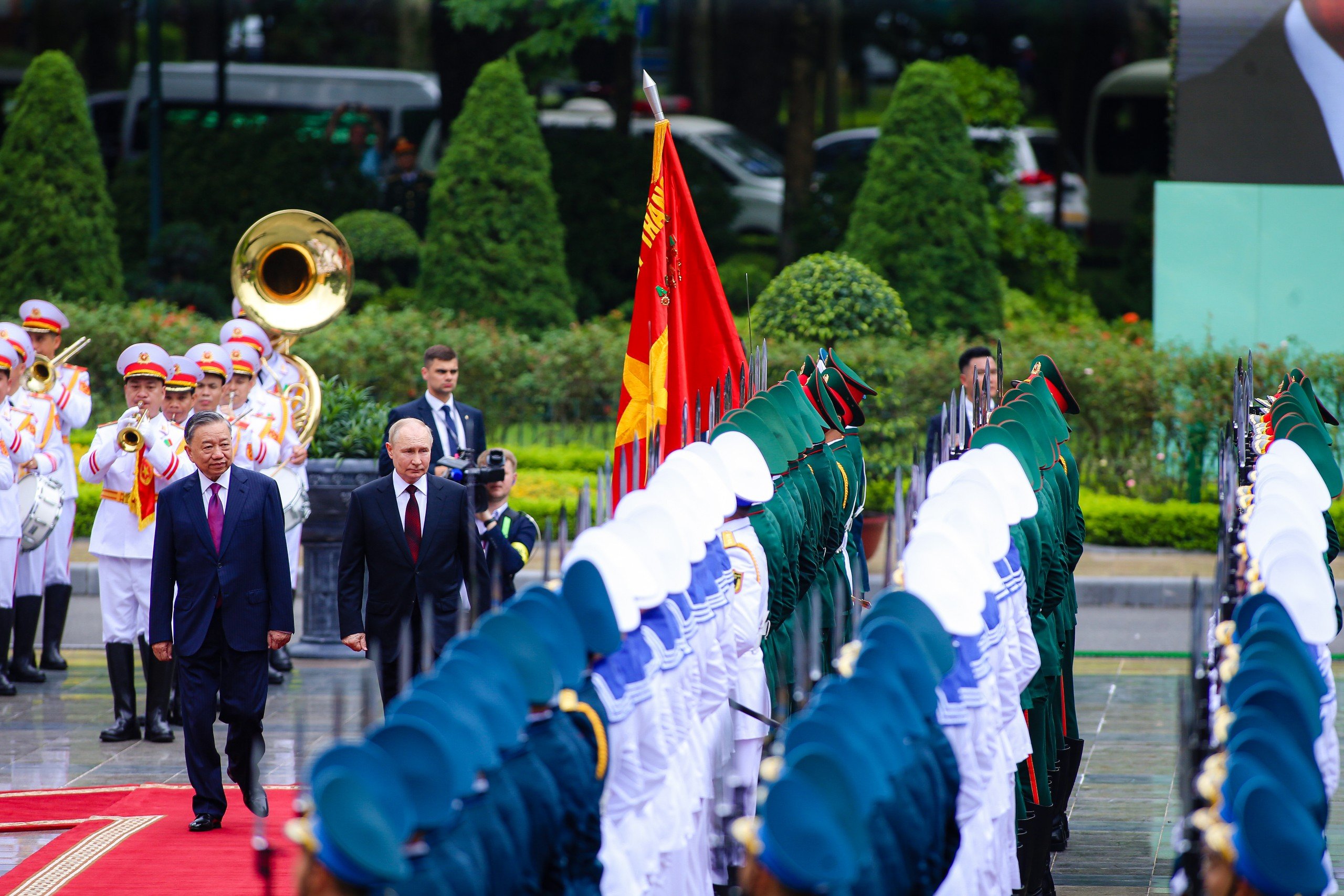 Chủ tịch nước T&ocirc; L&acirc;m chủ tr&igrave; lễ đ&oacute;n ch&iacute;nh thức Tổng thống Nga Vladimir Putin- Ảnh 12.