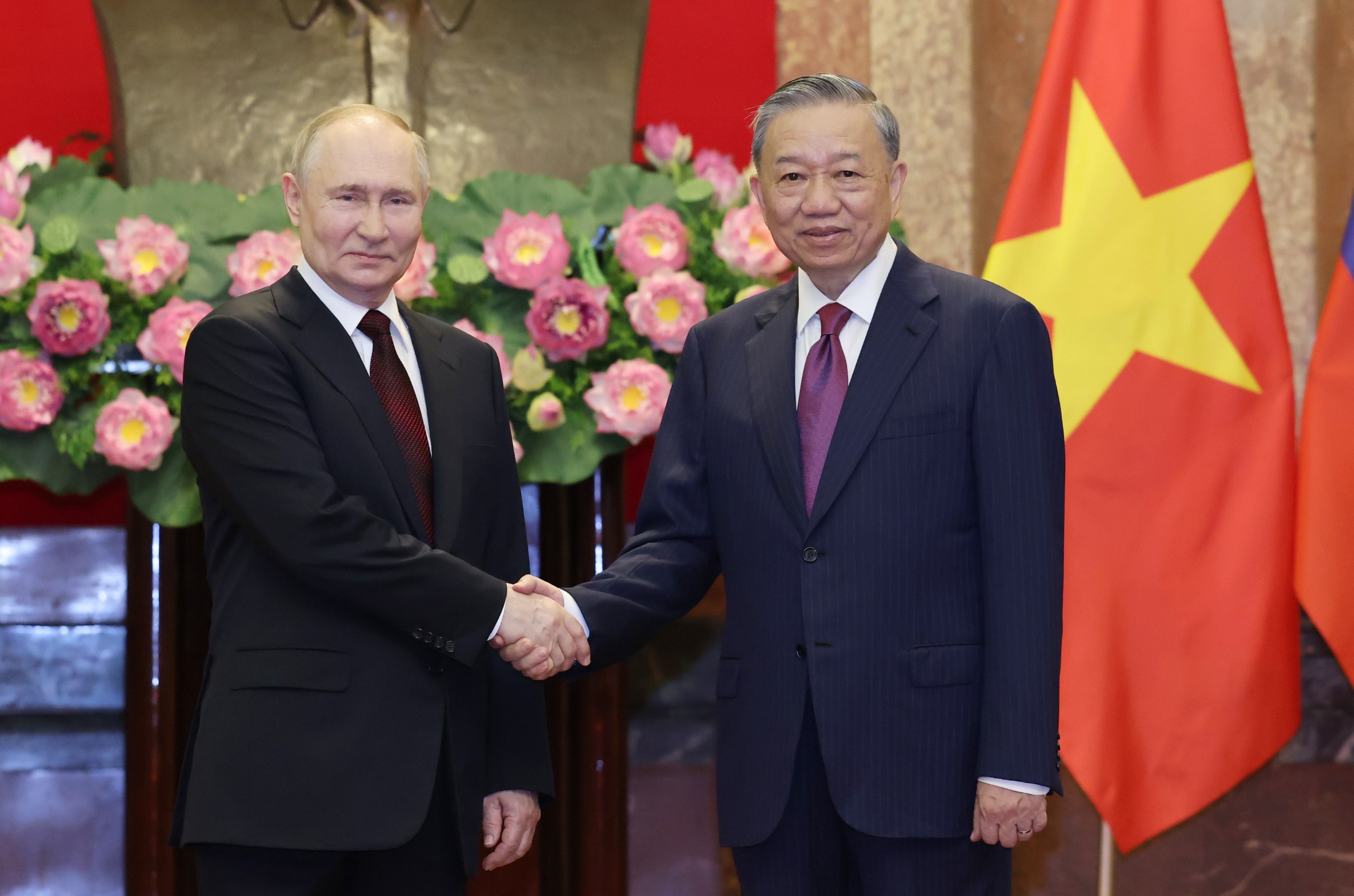 Chủ tịch nước T&ocirc; L&acirc;m chủ tr&igrave; lễ đ&oacute;n ch&iacute;nh thức Tổng thống Nga Vladimir Putin- Ảnh 20.