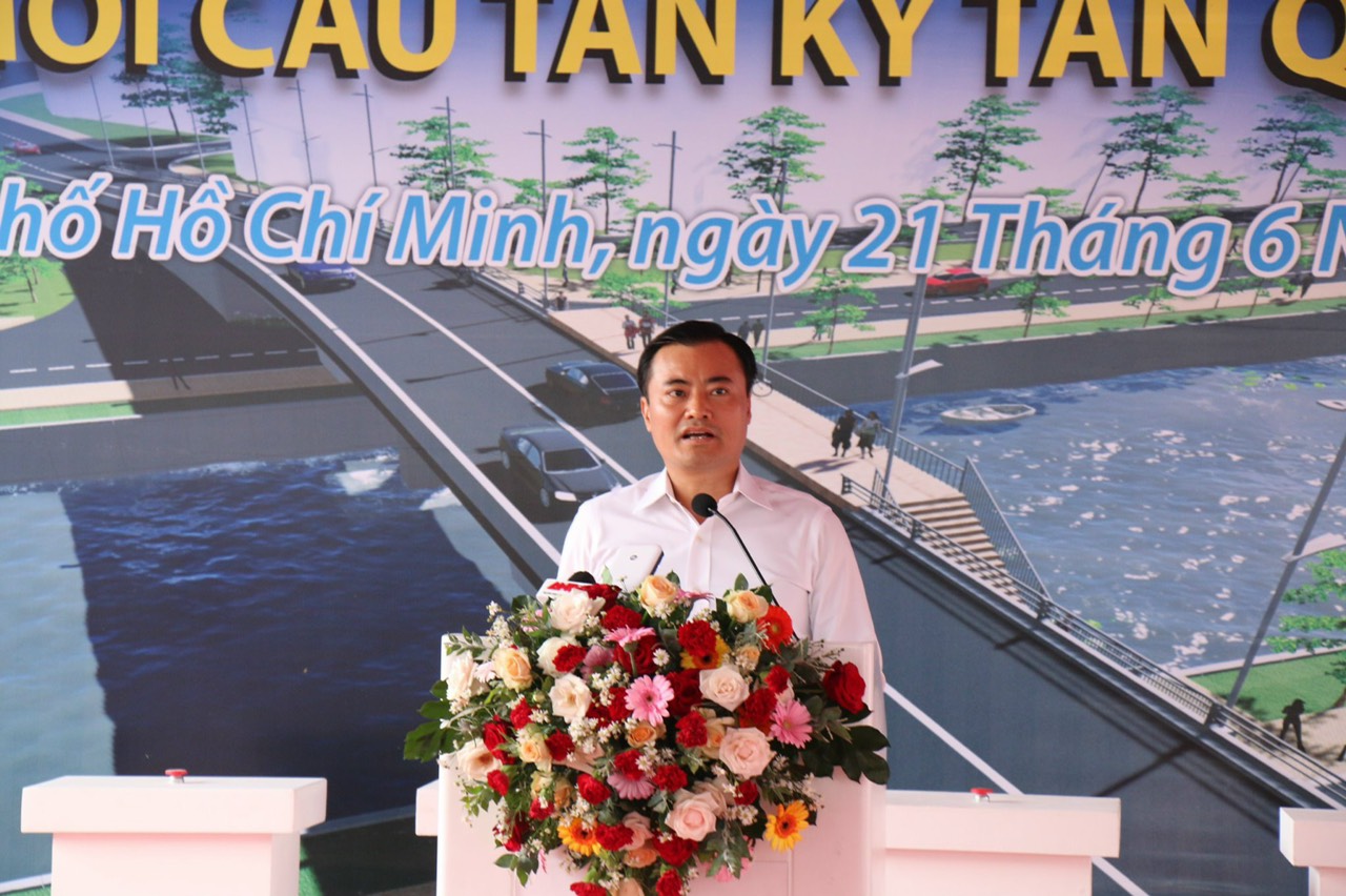 Cây cầu cửa ngõ thành phố khởi công lại sau hơn 5 năm ngừng thi công- Ảnh 5.