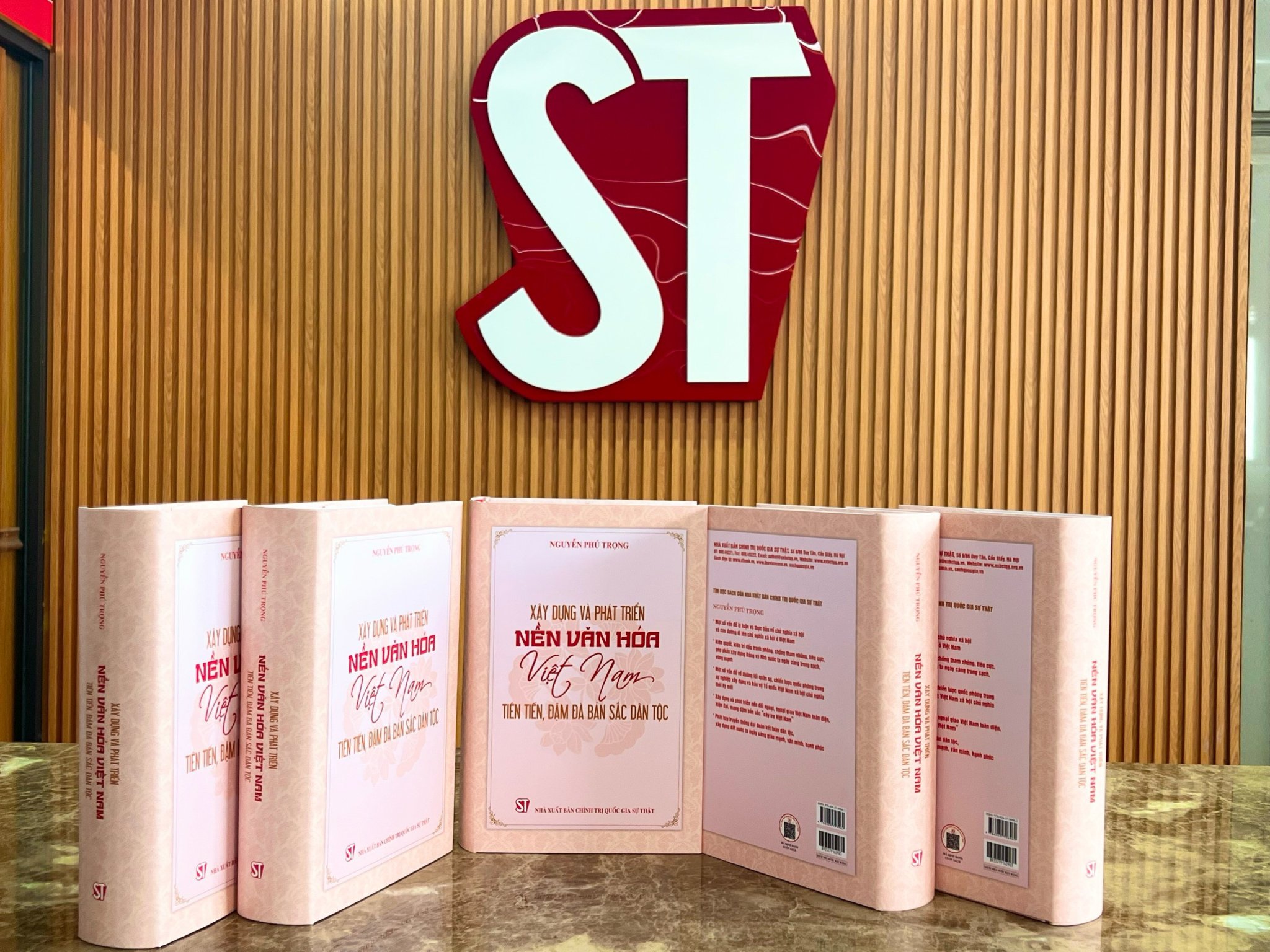 Ra mắt cuốn sách của Tổng Bí thư Nguyễn Phú Trọng về xây dựng, phát triển văn hóa Việt Nam- Ảnh 1.