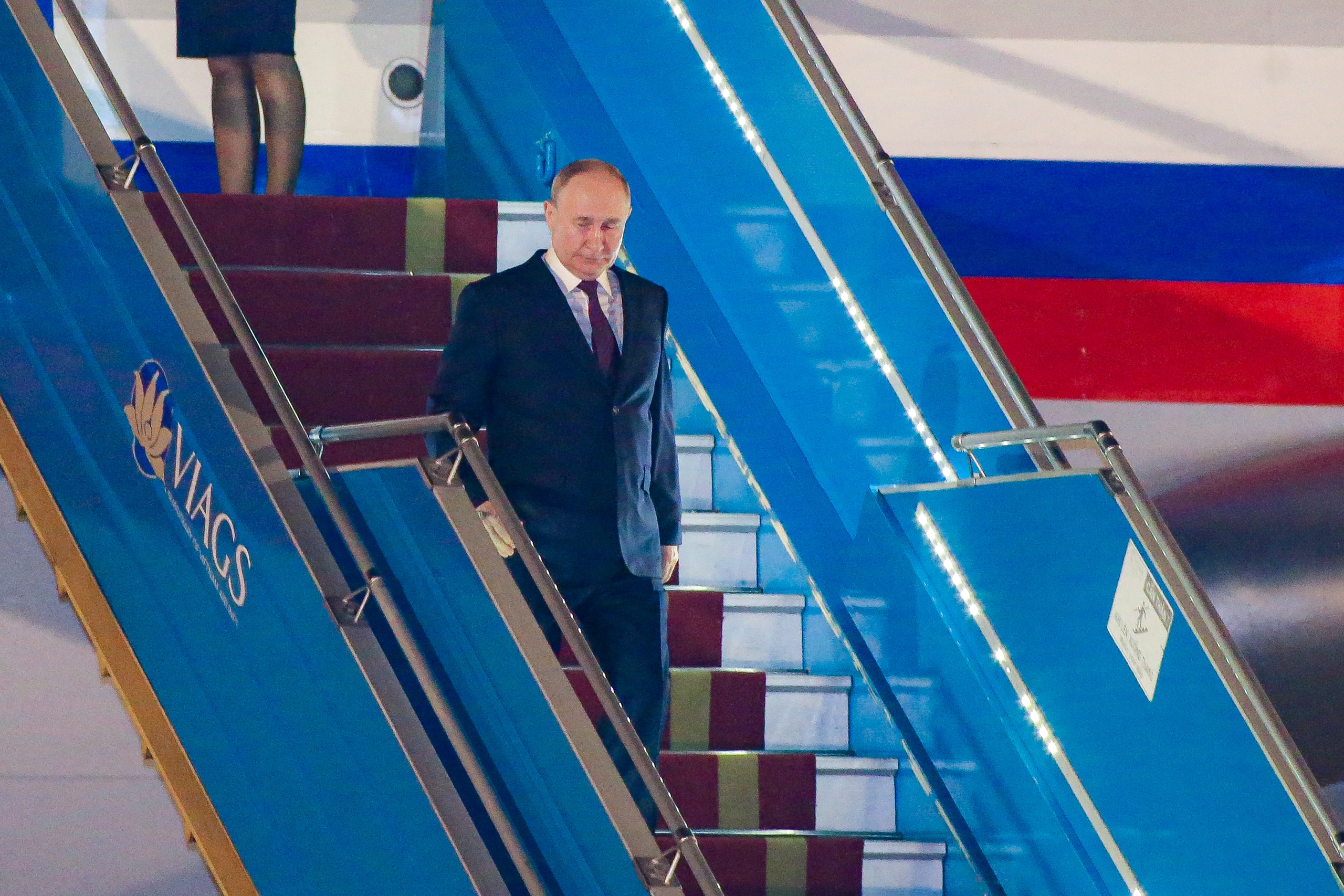 Hơn 20 giờ Tổng thống Putin ở H&agrave; Nội- Ảnh 2.