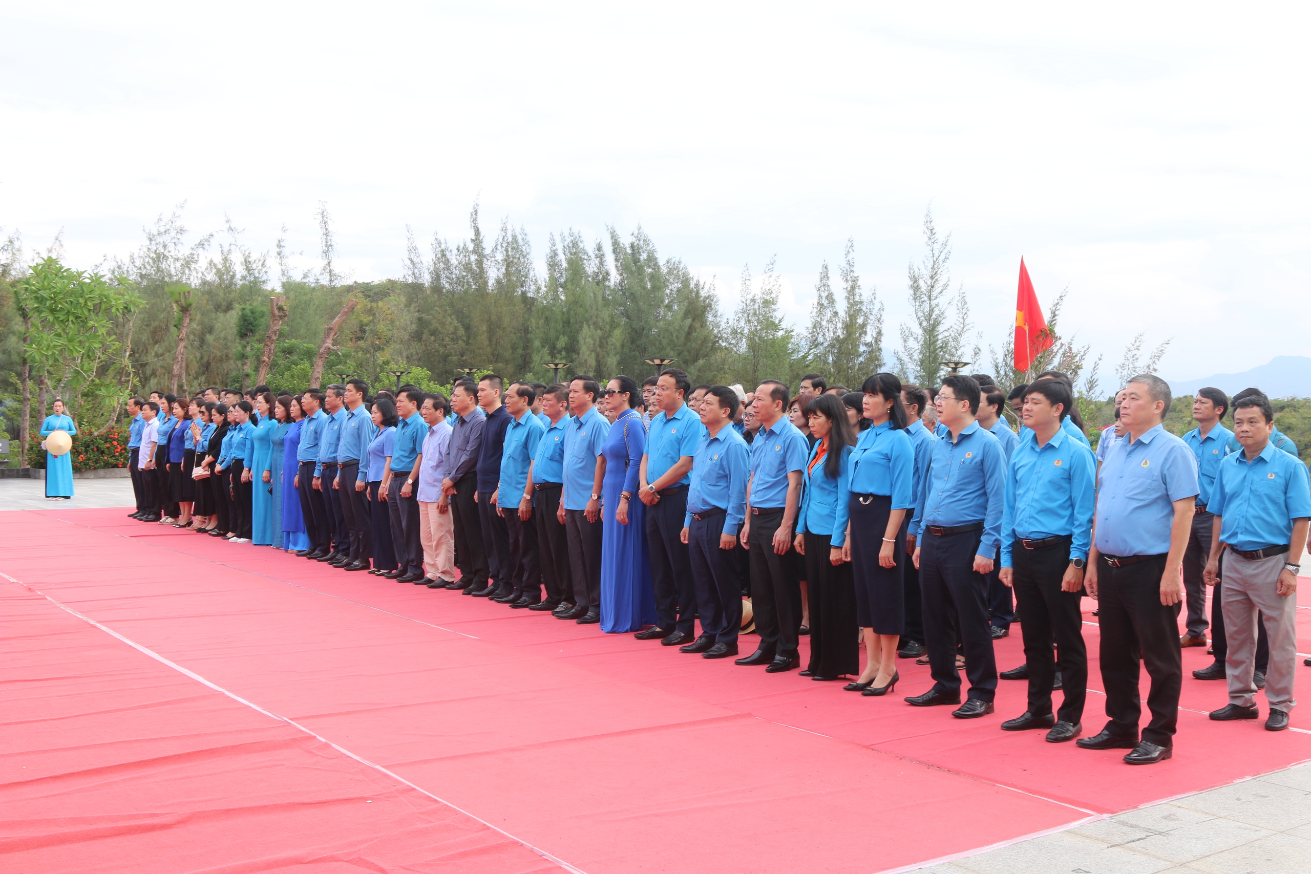 D&acirc;ng hương tưởng niệm 64 chiến sĩ Gạc Ma- Ảnh 1.