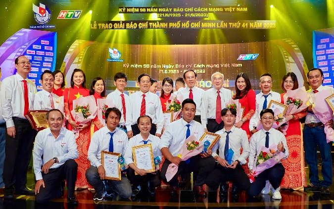 Món quà trân quý từ bạn đọc