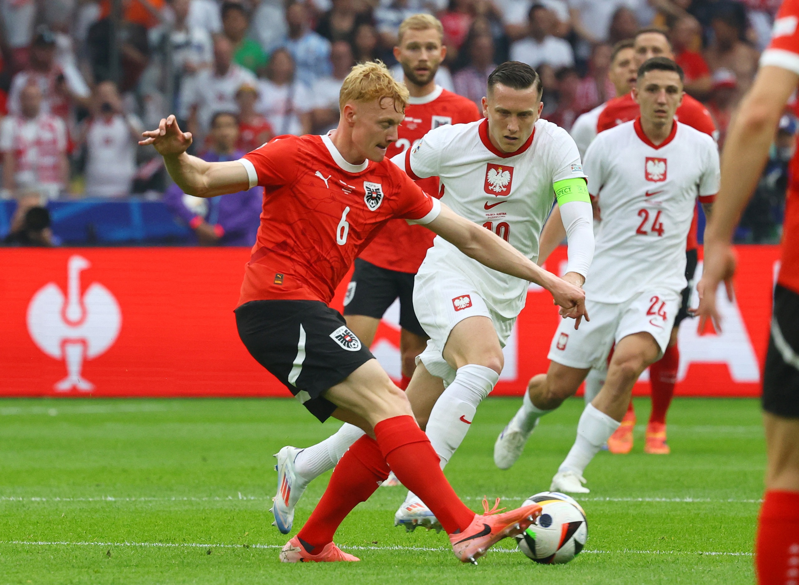 Vì sao Ba Lan là đội đầu tiên bị loại ở Euro 2024 dù còn đá 1 trận? - Báo  Người Lao Động