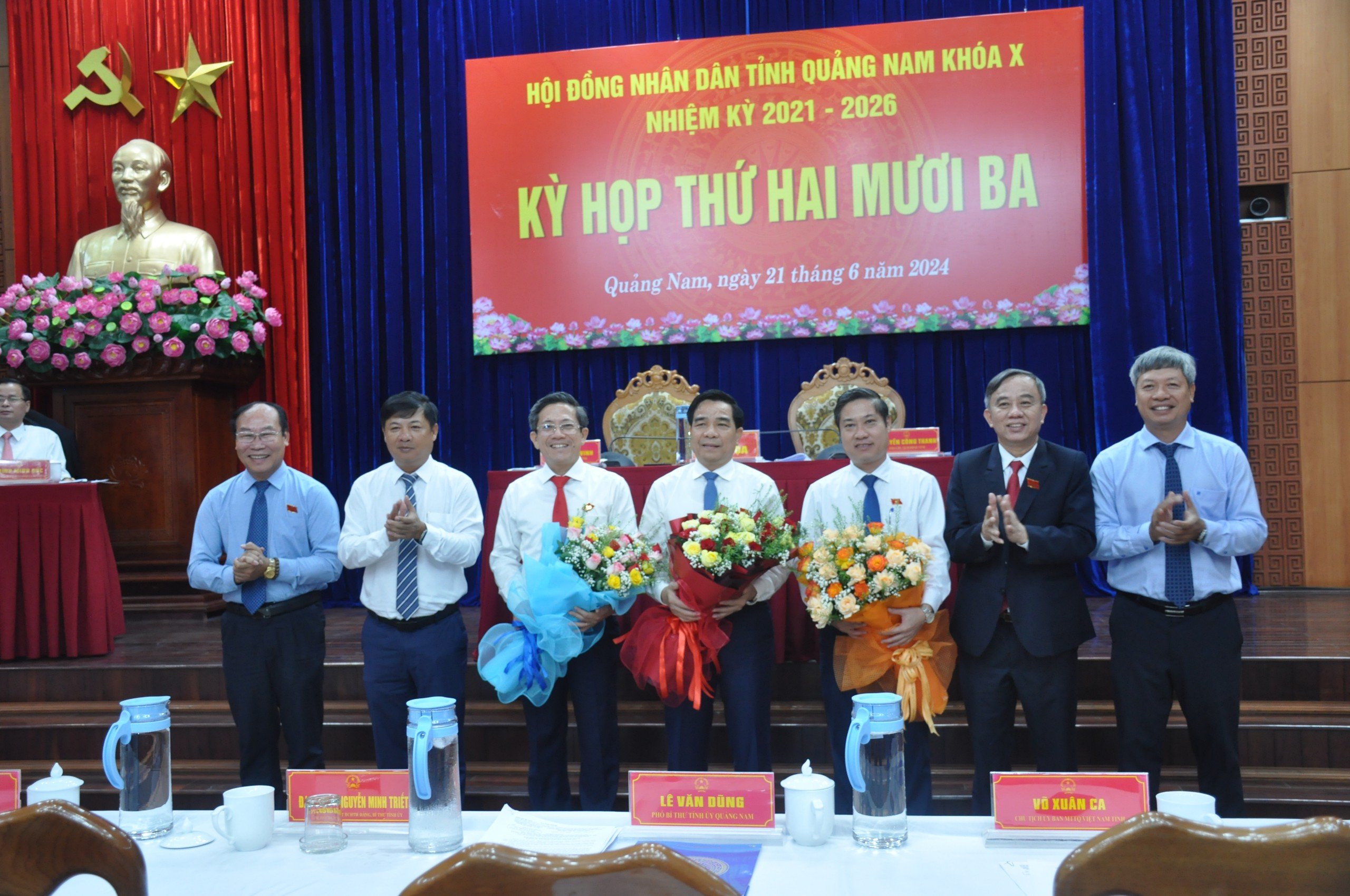 Tân Chủ tịch UBND tỉnh Quảng Nam: Giai đoạn khó khăn sẽ sớm đi qua- Ảnh 1.
