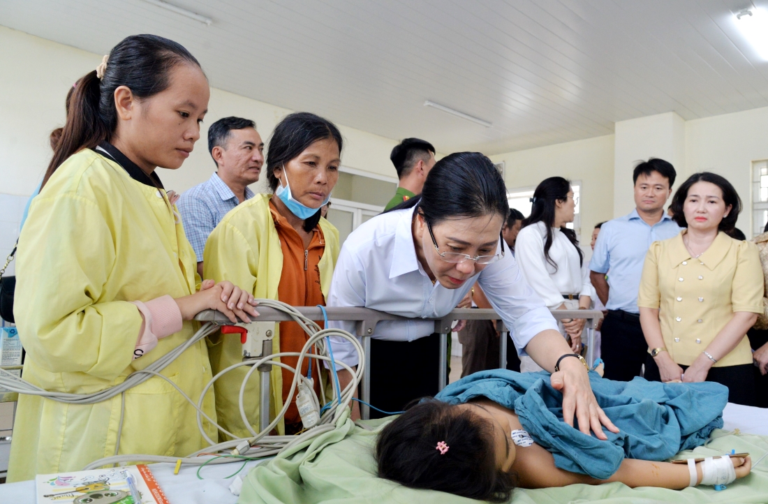 Nghi phạm s&aacute;t hại 4 người trong gia đ&igrave;nh ở Quảng Ng&atilde;i: Trả th&ugrave; theo lời thề với b&agrave; nội- Ảnh 1.