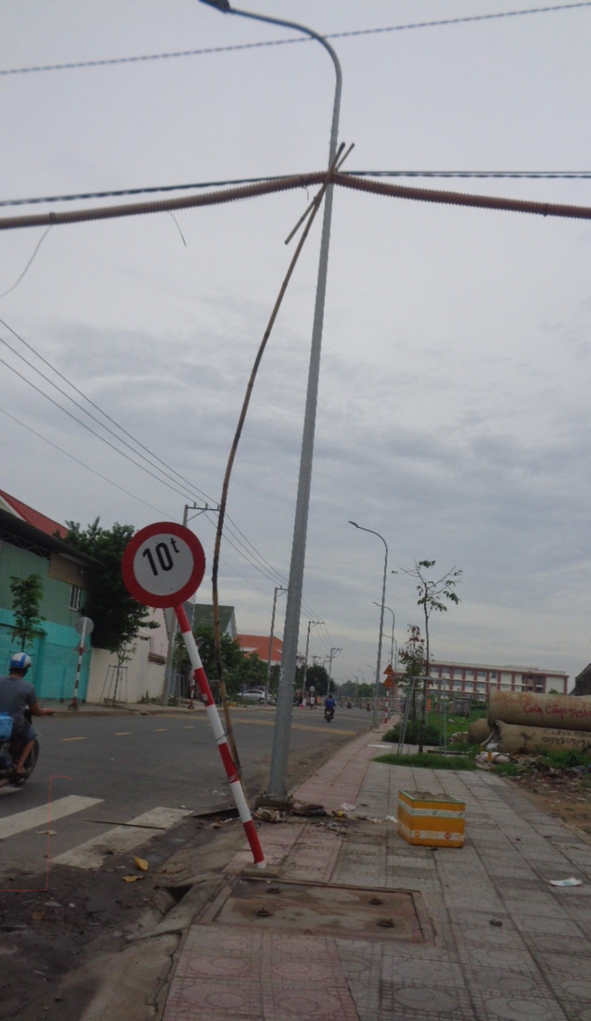 Hai mối nguy hiểm- Ảnh 1.