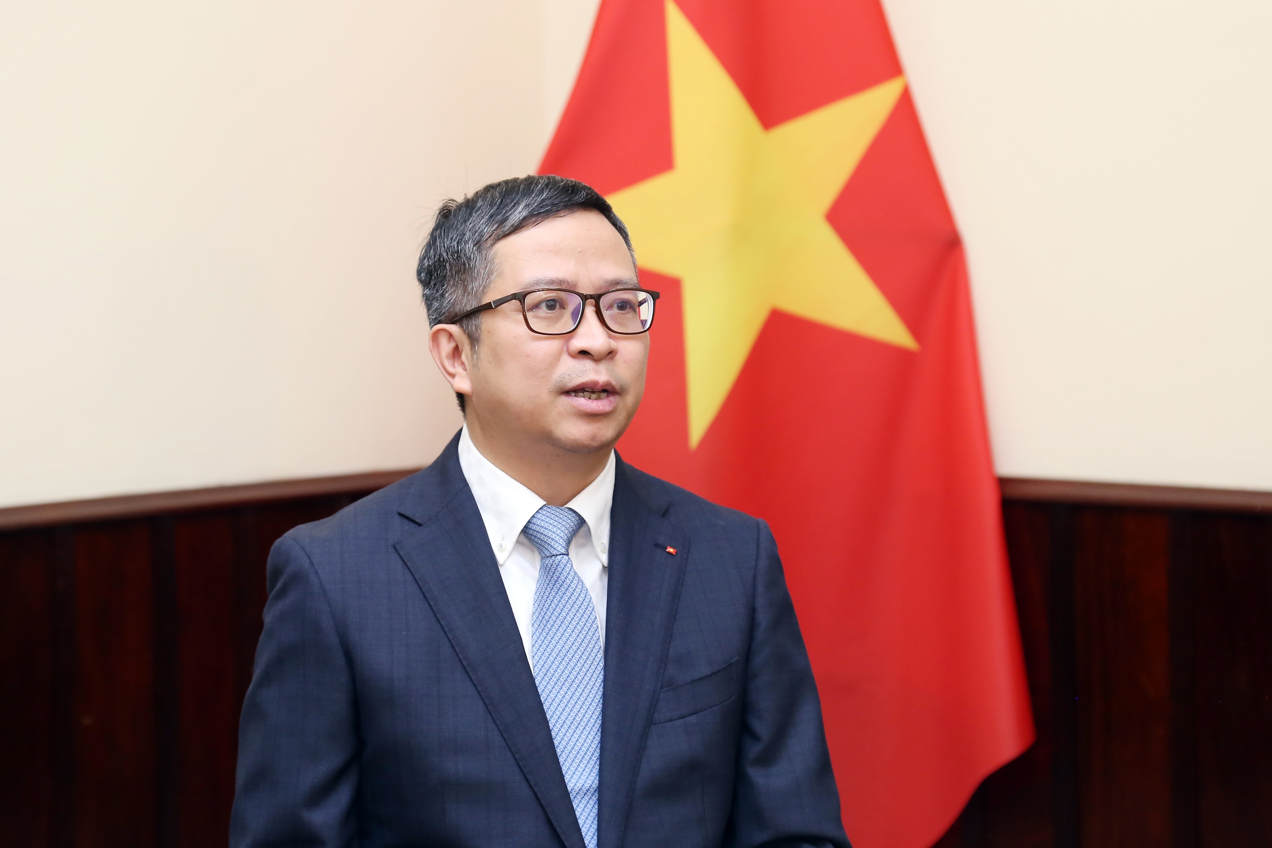 Lần đầu tiên Thủ tướng phát biểu tại phiên khai mạc WEF Đại Liên- Ảnh 1.