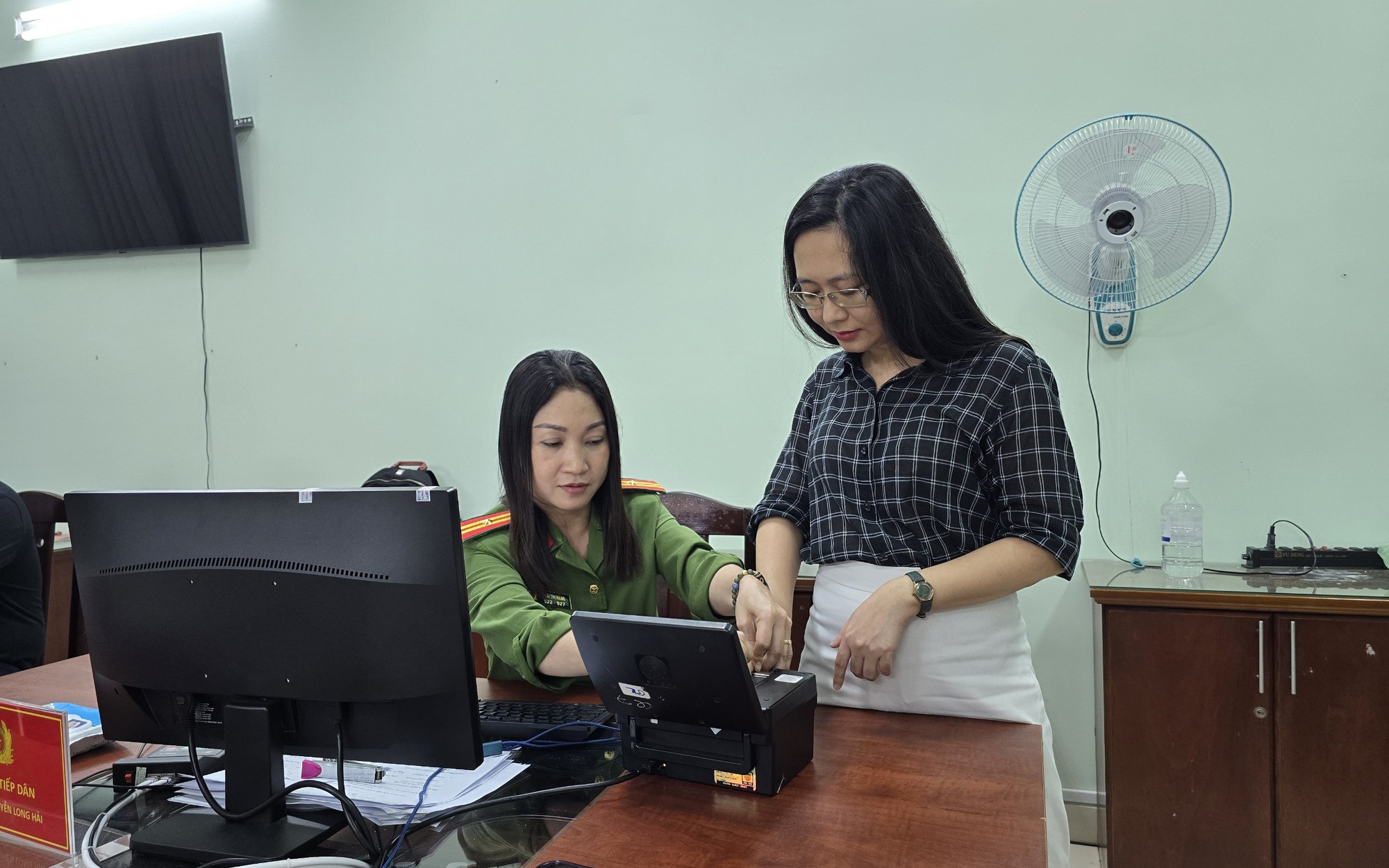 TP HCM tạm ngưng cấp căn cước công dân 1 tuần