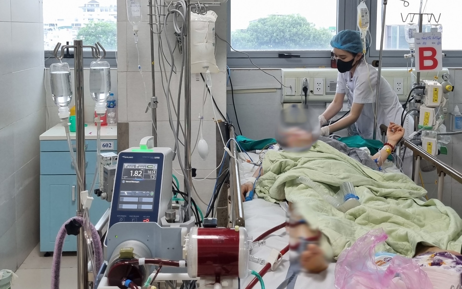 Người phụ nữ sốc phản vệ, suy đa tạng khi làm đẹp tại nhà